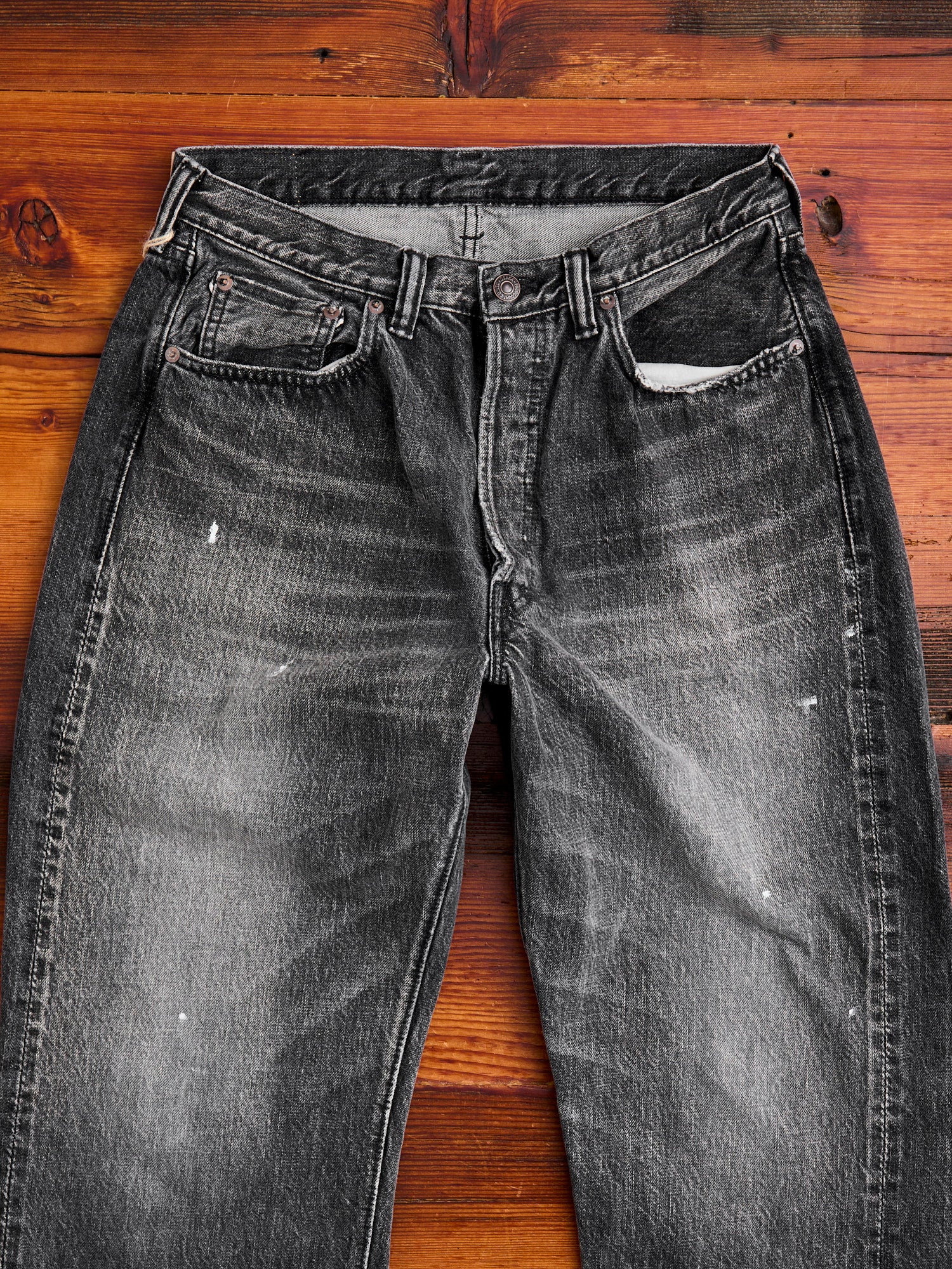 0105BKHW "Dartford" 13.75oz Washed Black Selvedge Denim - Wide Fit - Image 3