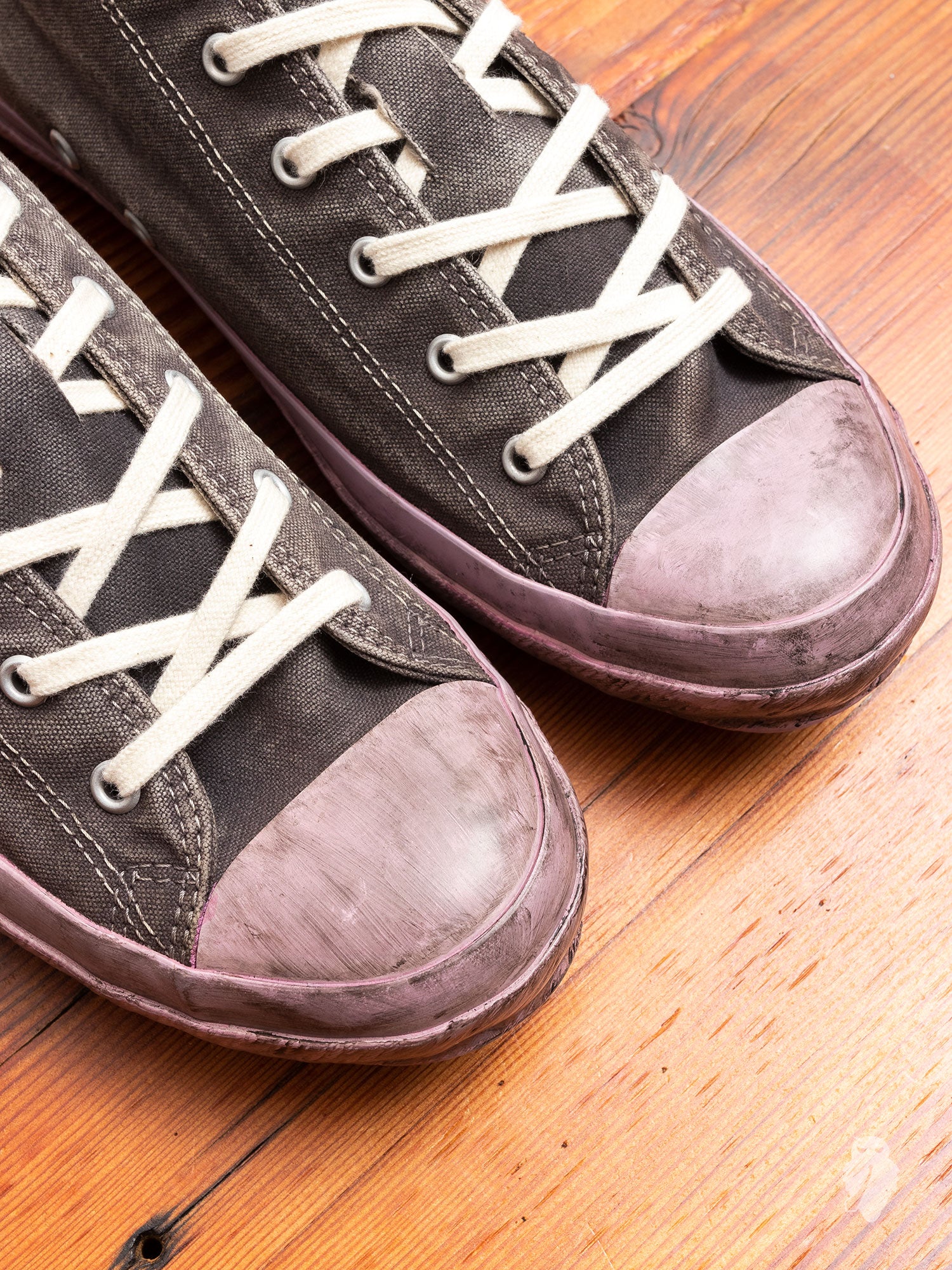 01JPB "10th Anniversary" Low Top Sneaker in Iron Overdye - Image 3