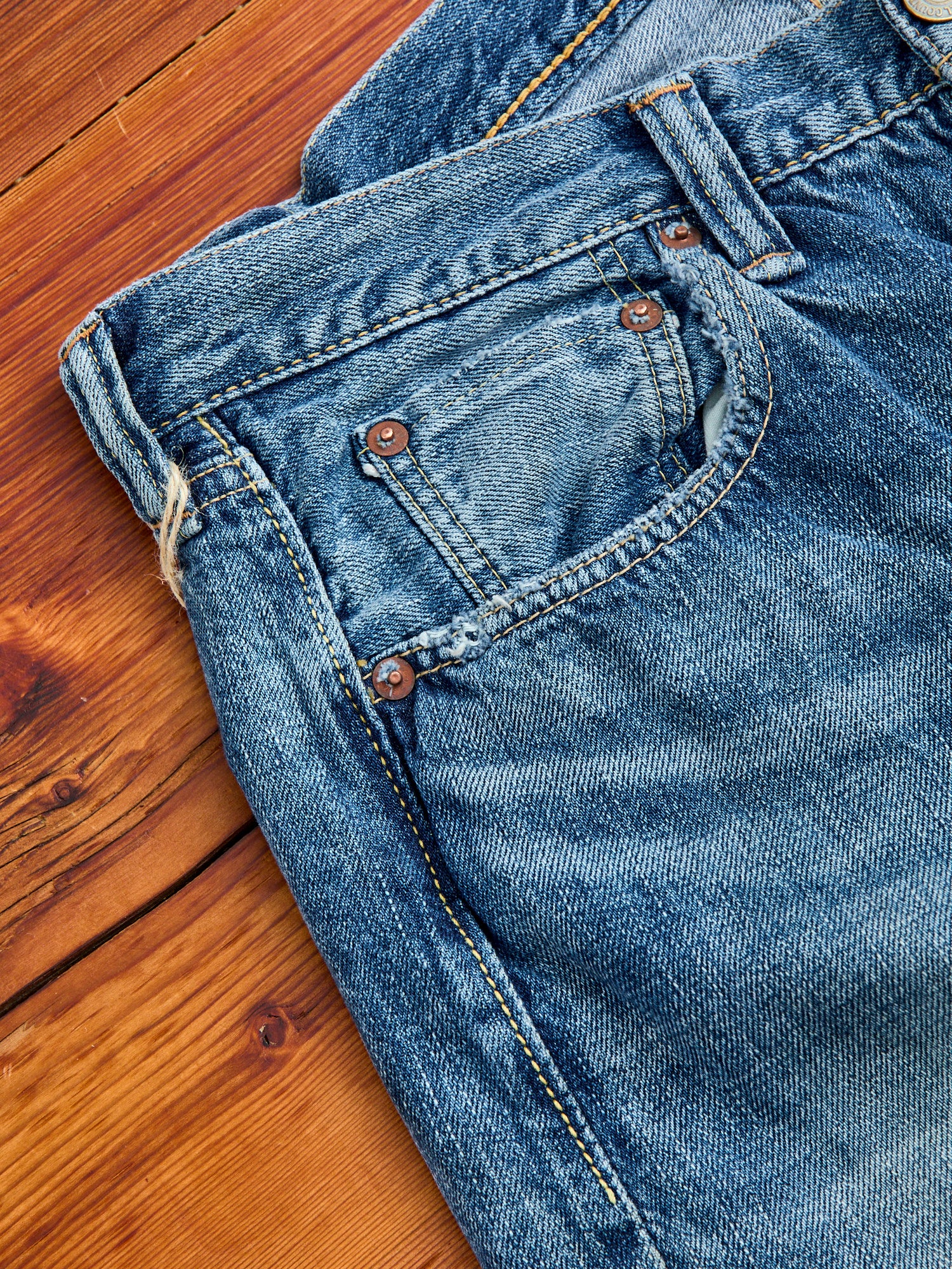0105SS "Dartford" 11.5oz Washed Selvedge Denim - Wide Fit - Image 4