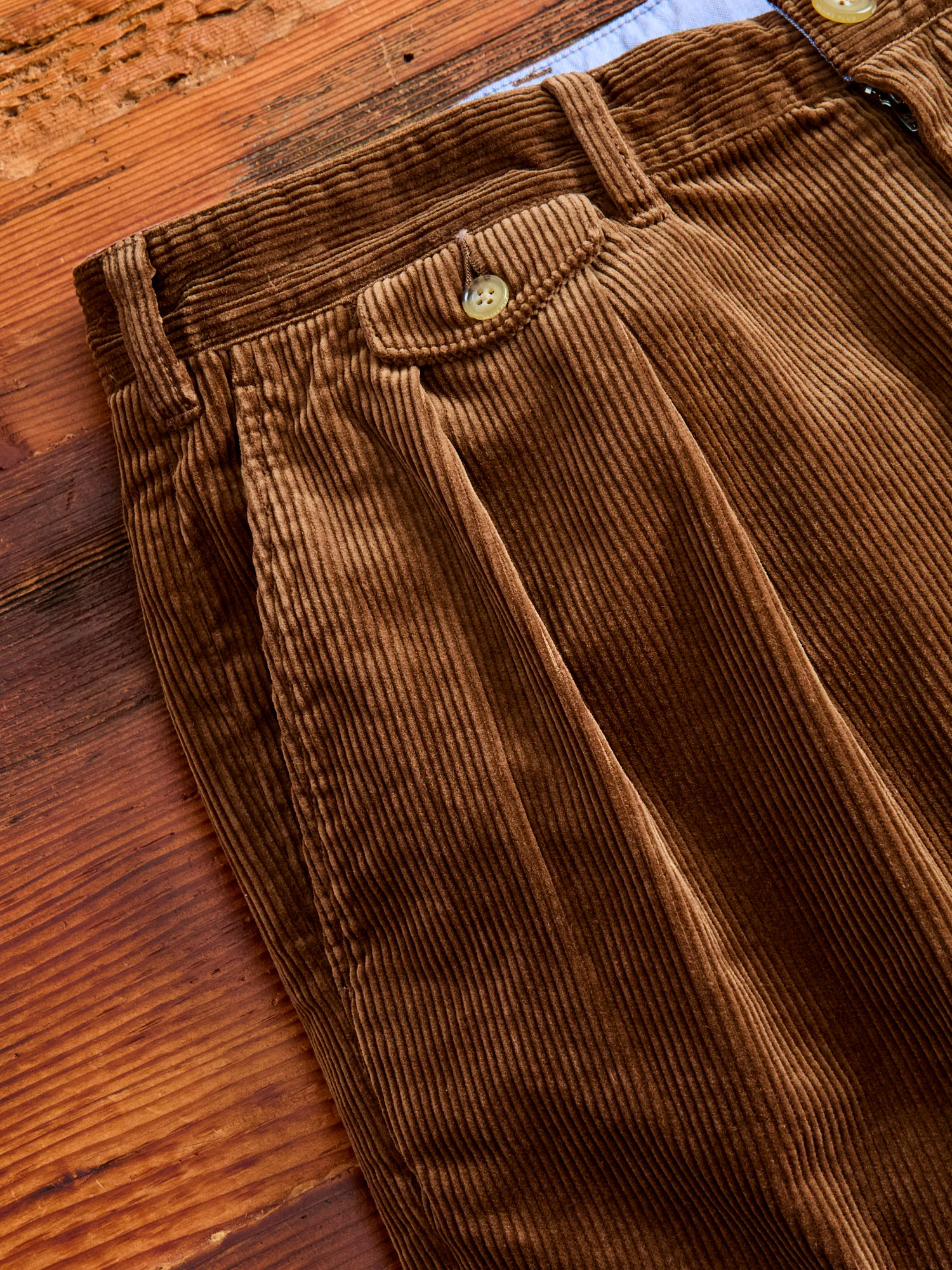 2-Pleat Corduroy Trousers in Golden Brown - Image 5