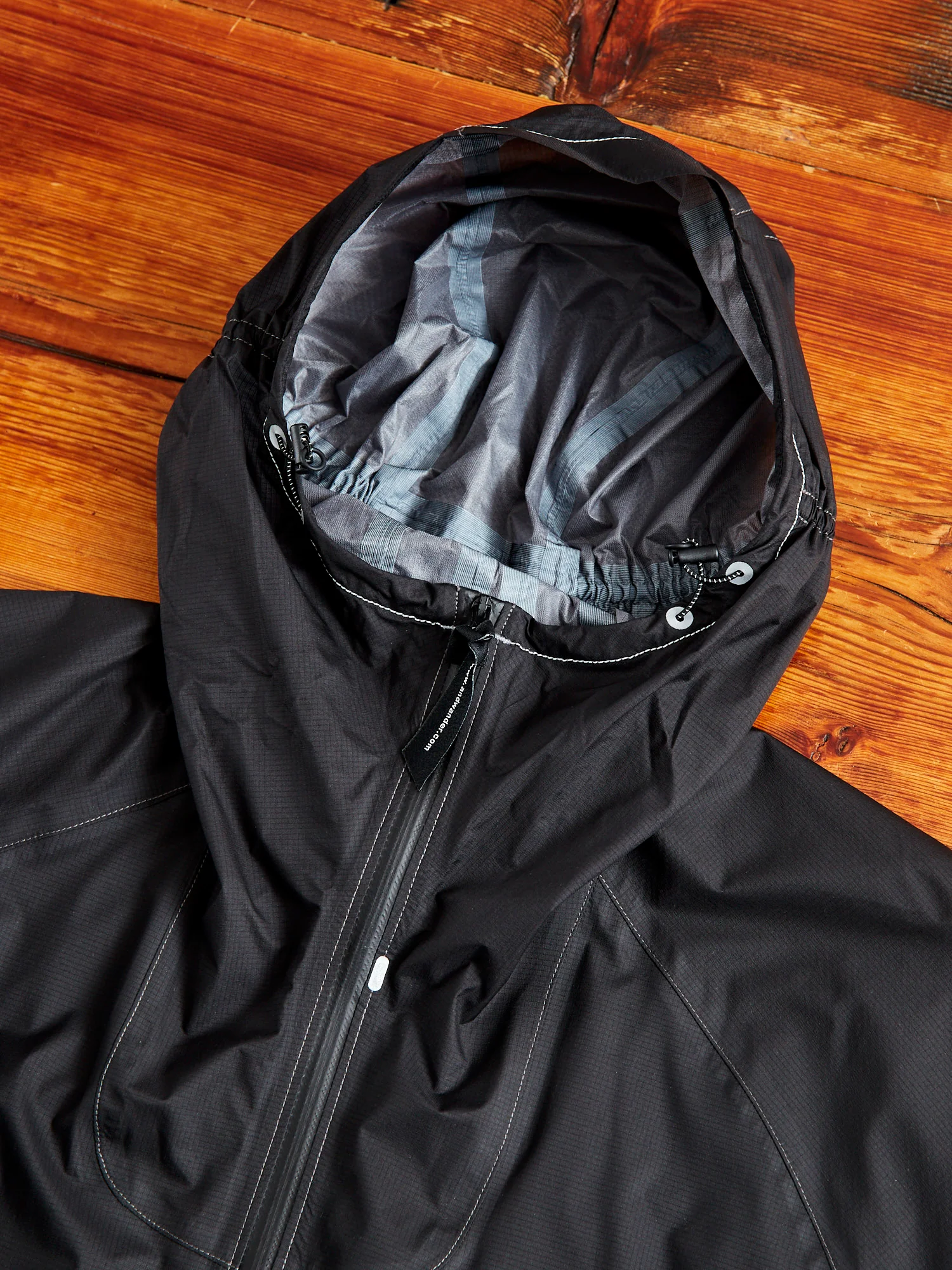 3L Ultra Light Rain Jacket in Black - Image 12