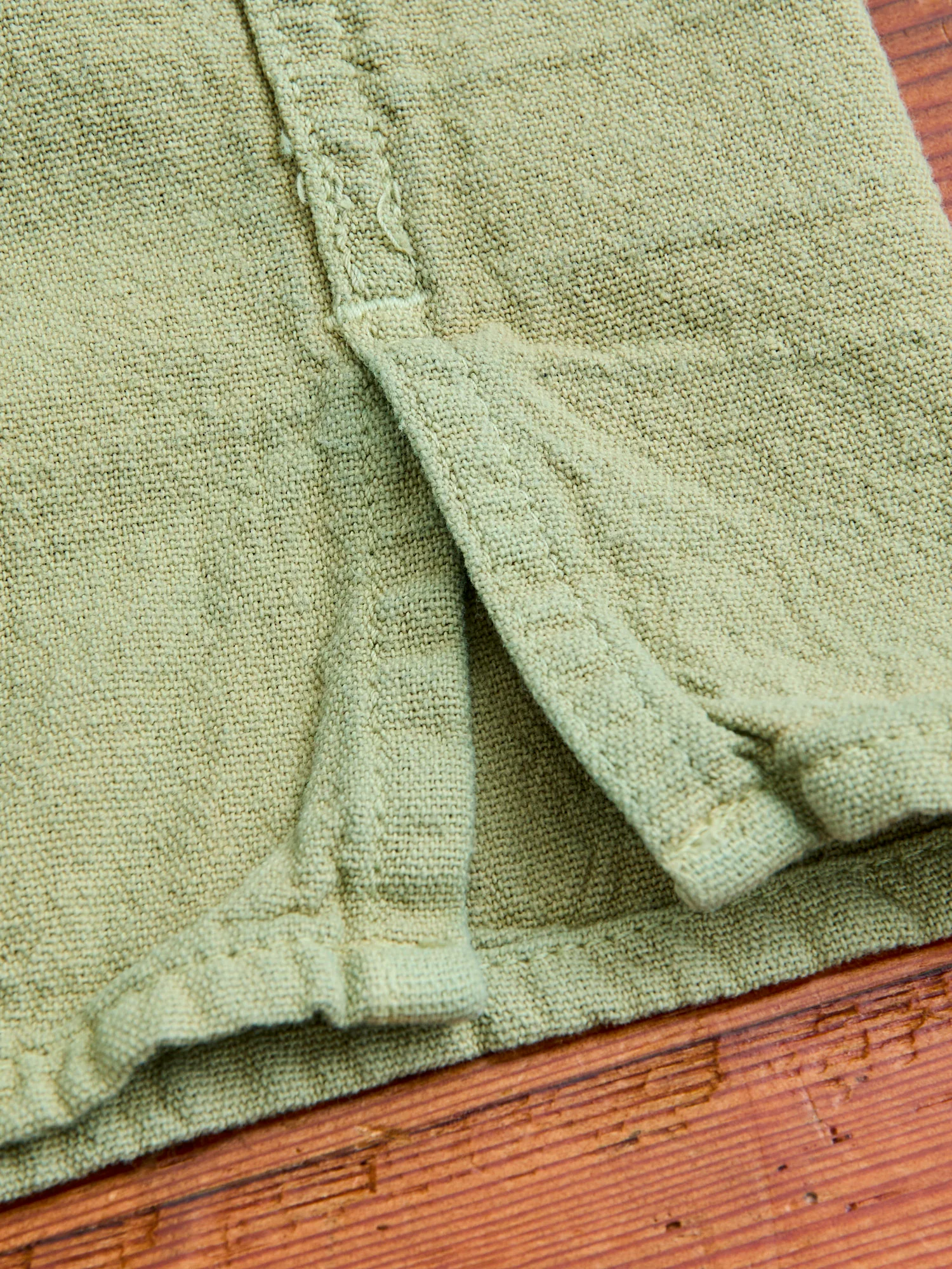 479 Short Sleeve Square Tail Yoke Shirt in Khaki - Image 8