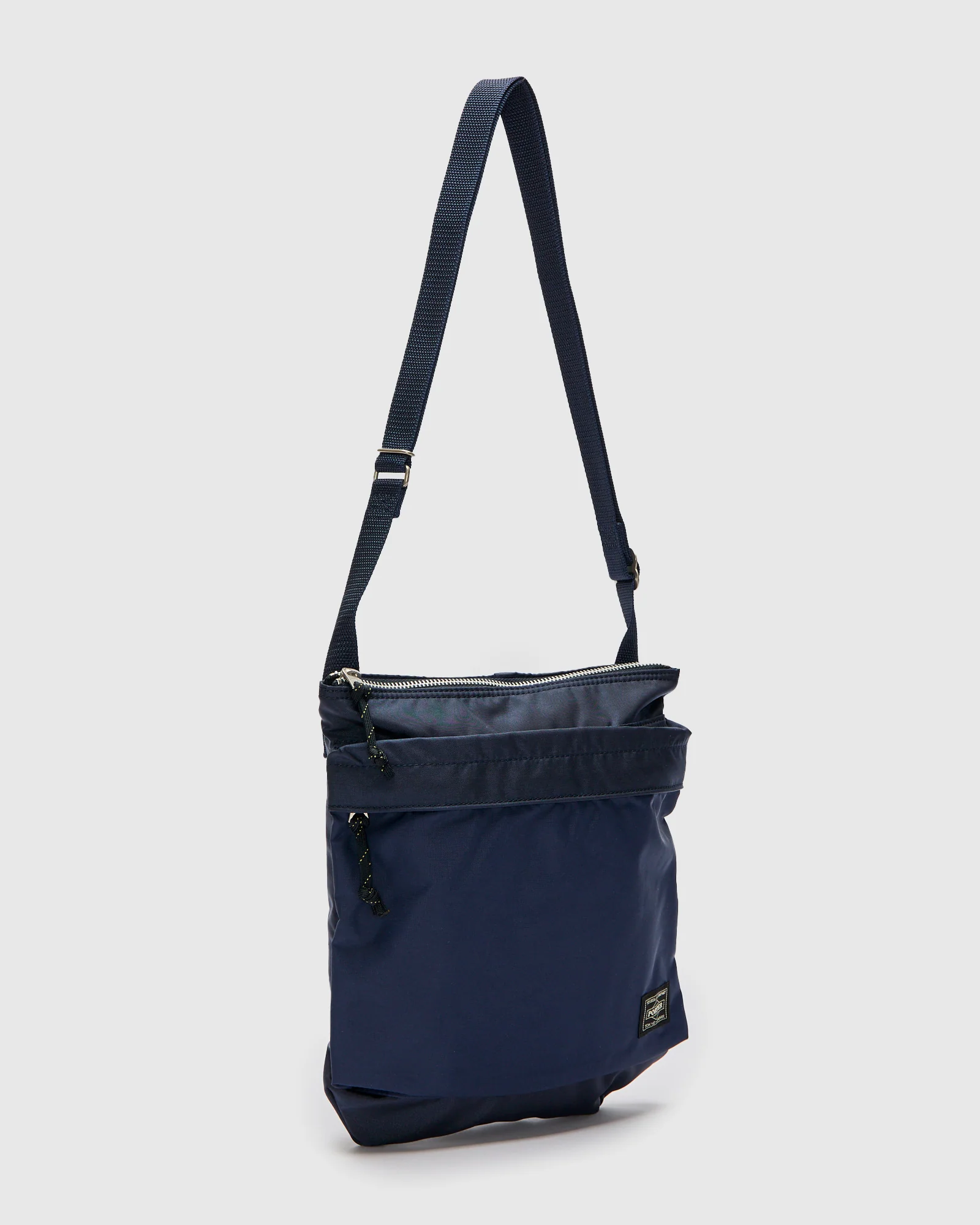 5901 "Force" Shoulder Bag in Navy