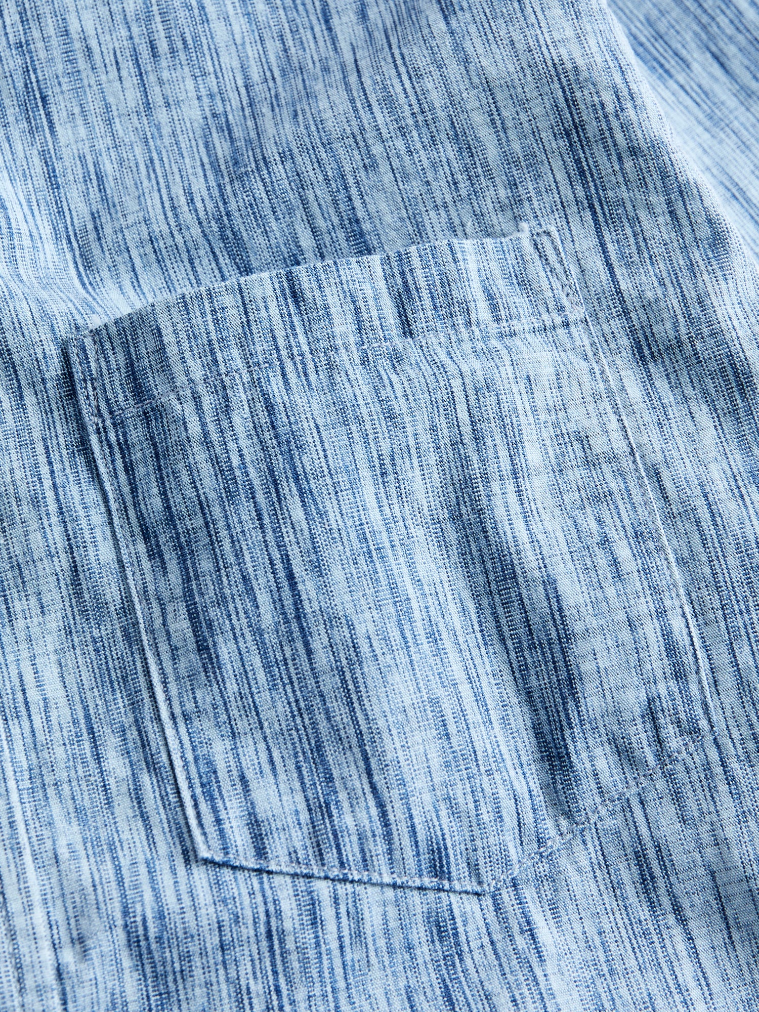 6oz Kasuri Chambray Button-Up Shirt in Indigo - Image 4