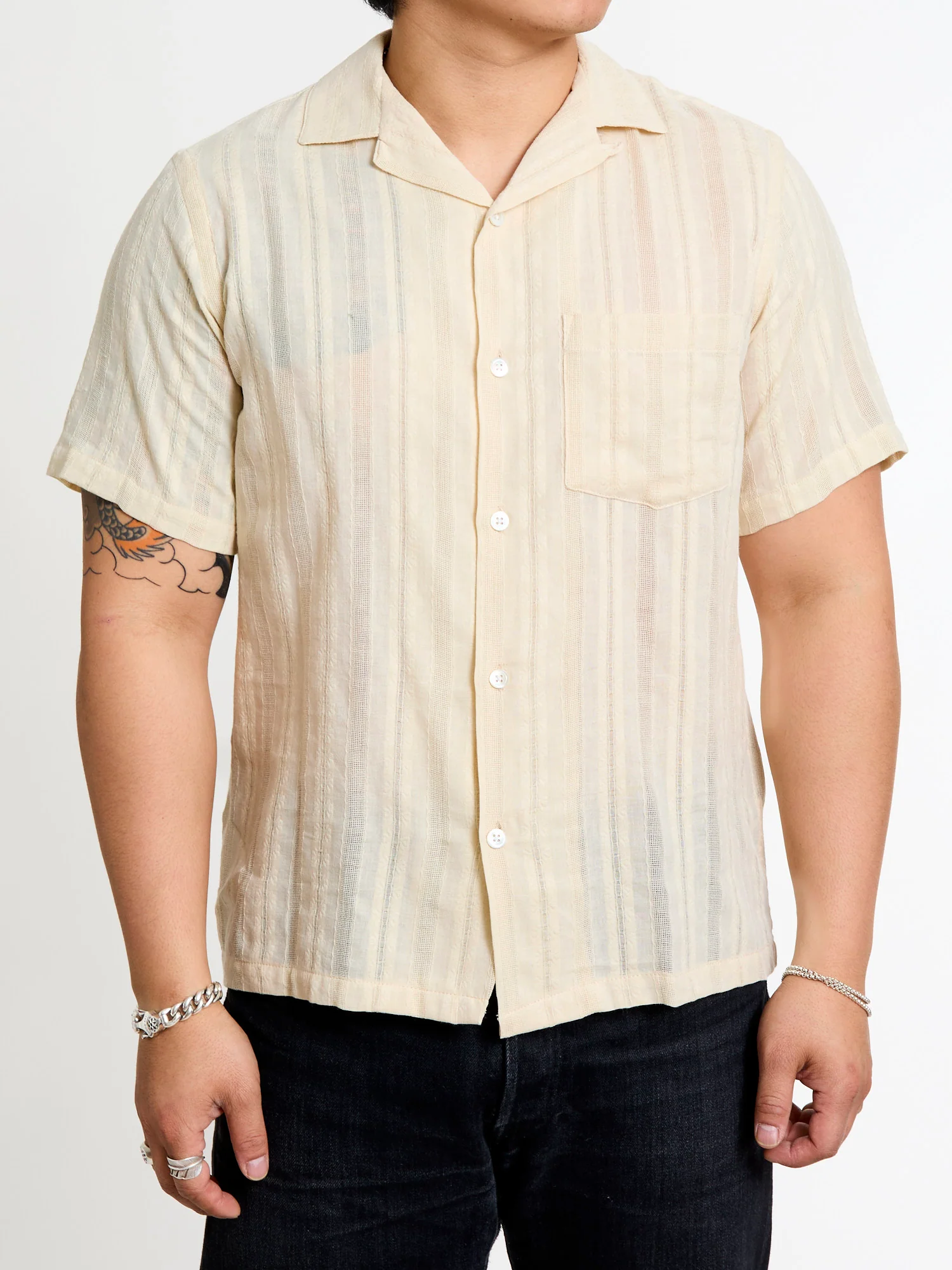 Almada Button-Up Shirt in Ecru - Image 2