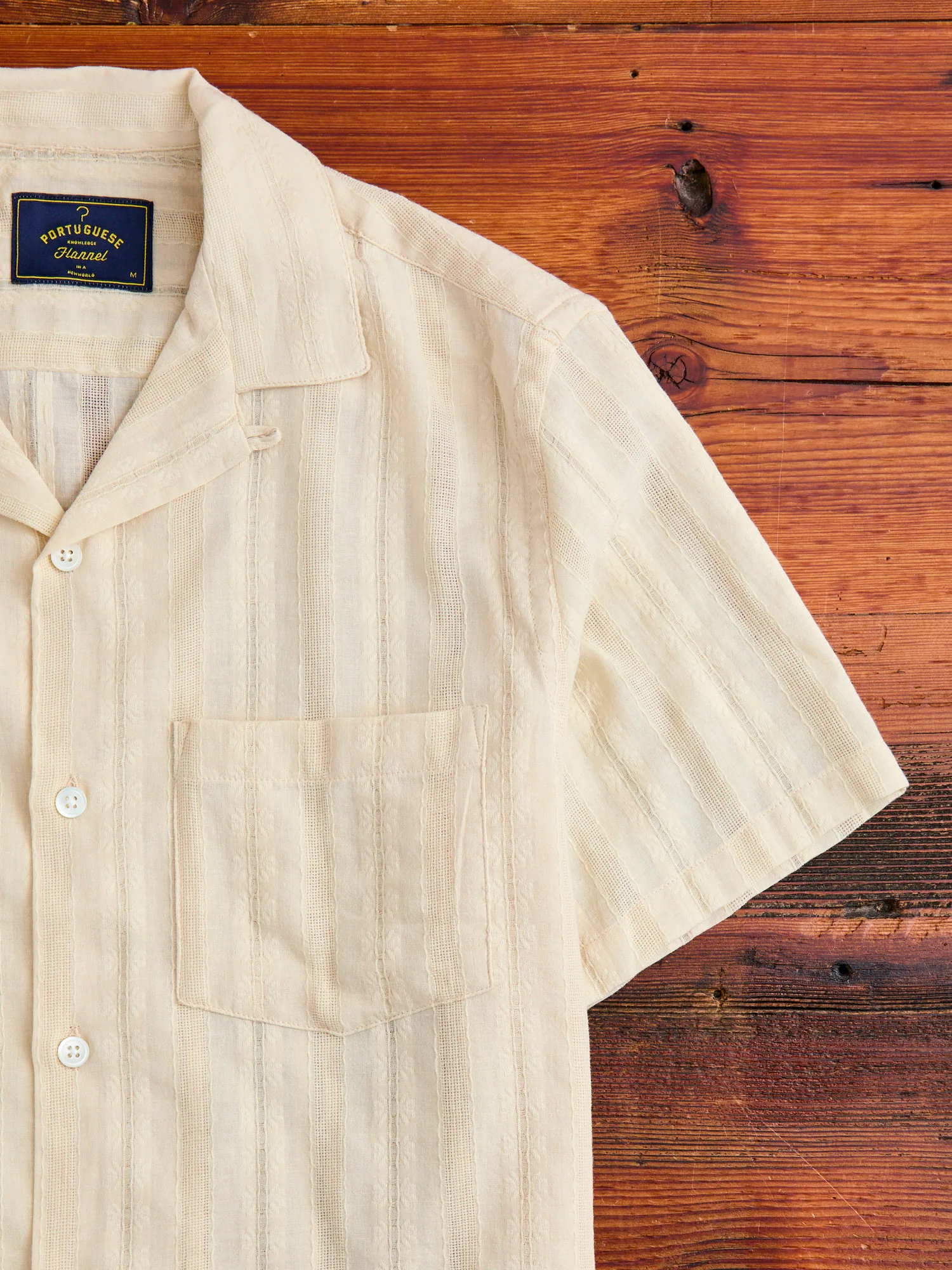 Almada Button-Up Shirt in Ecru - Image 4