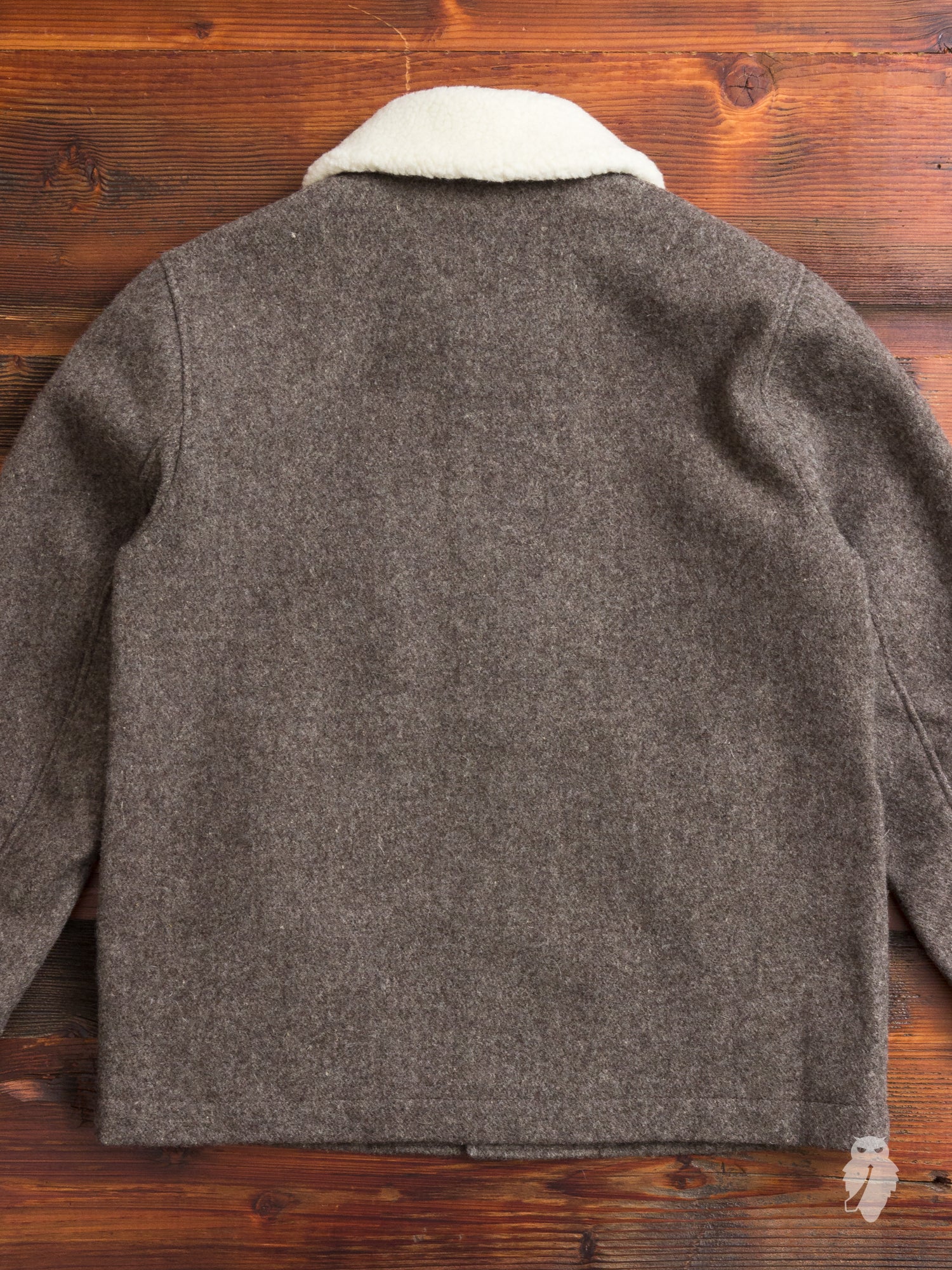 "Arpin" Sherpa Snap Jacket in Taupe - Image 10