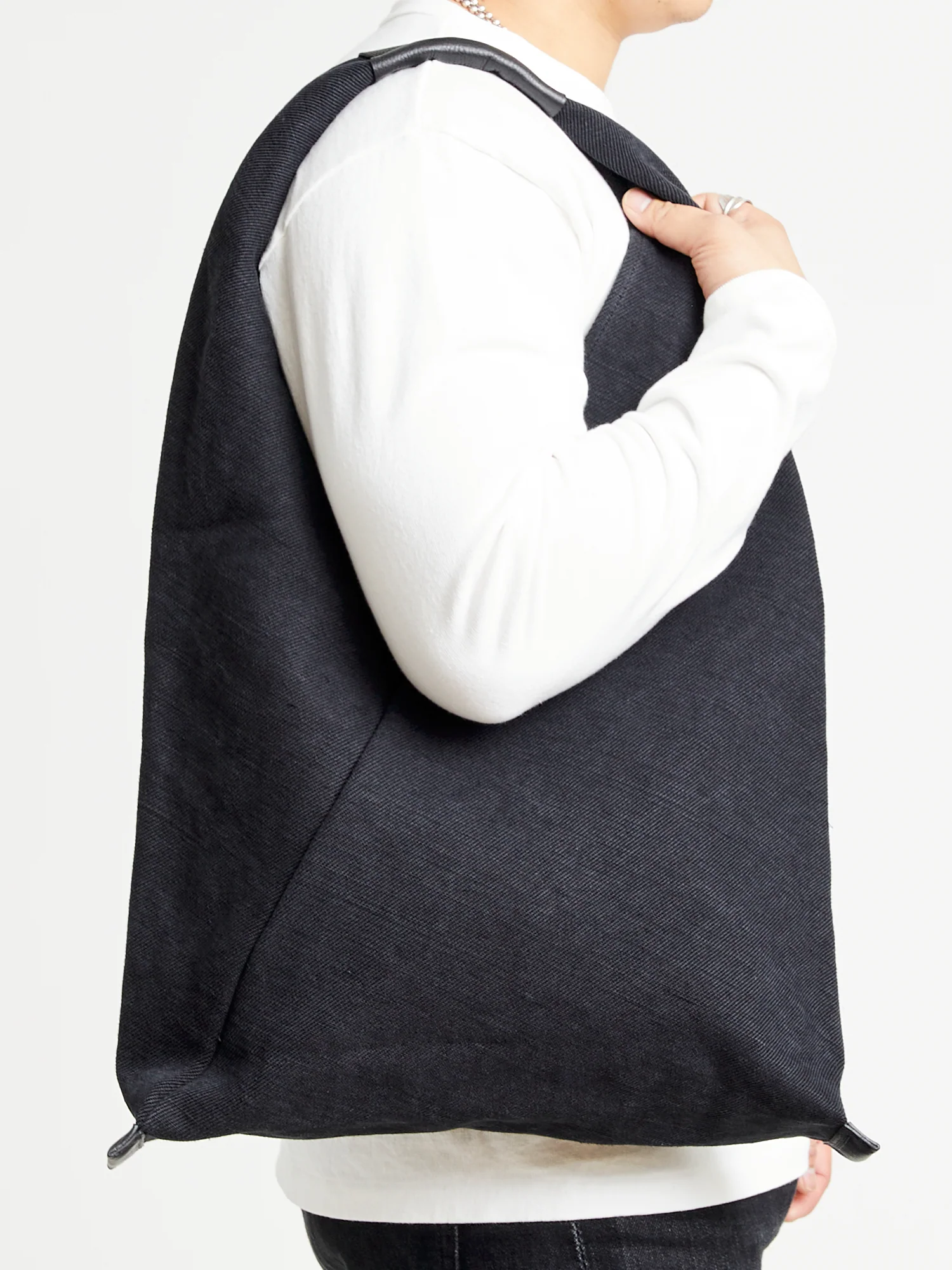 Azuma Bag Big in Black - Image 2