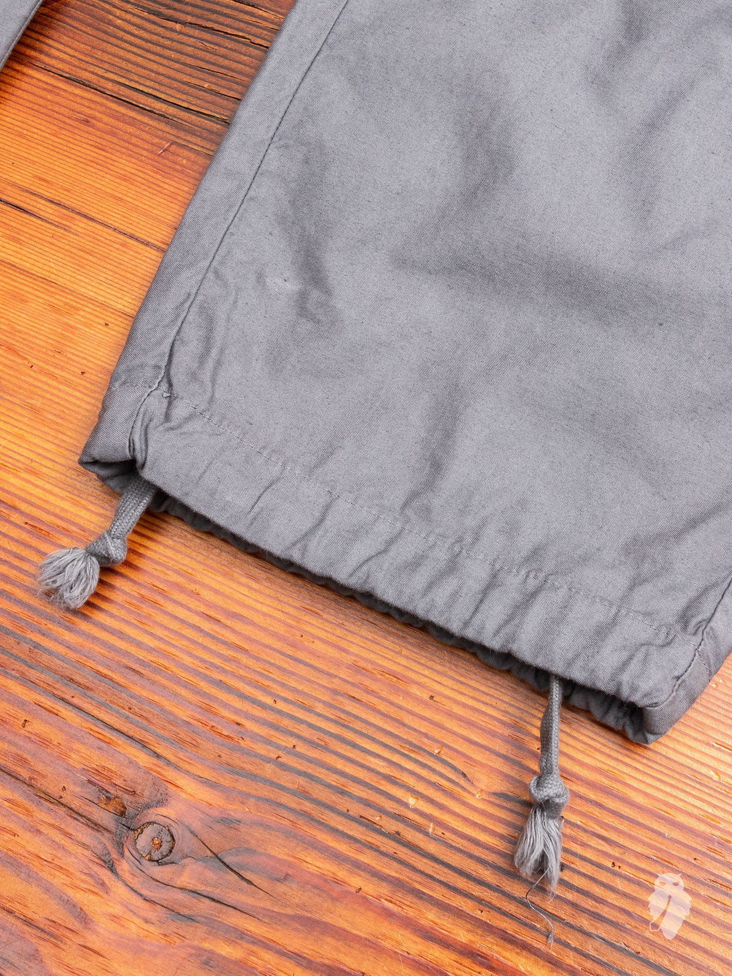 Back Sateen Cargo Pants in Charcoal - Image 8
