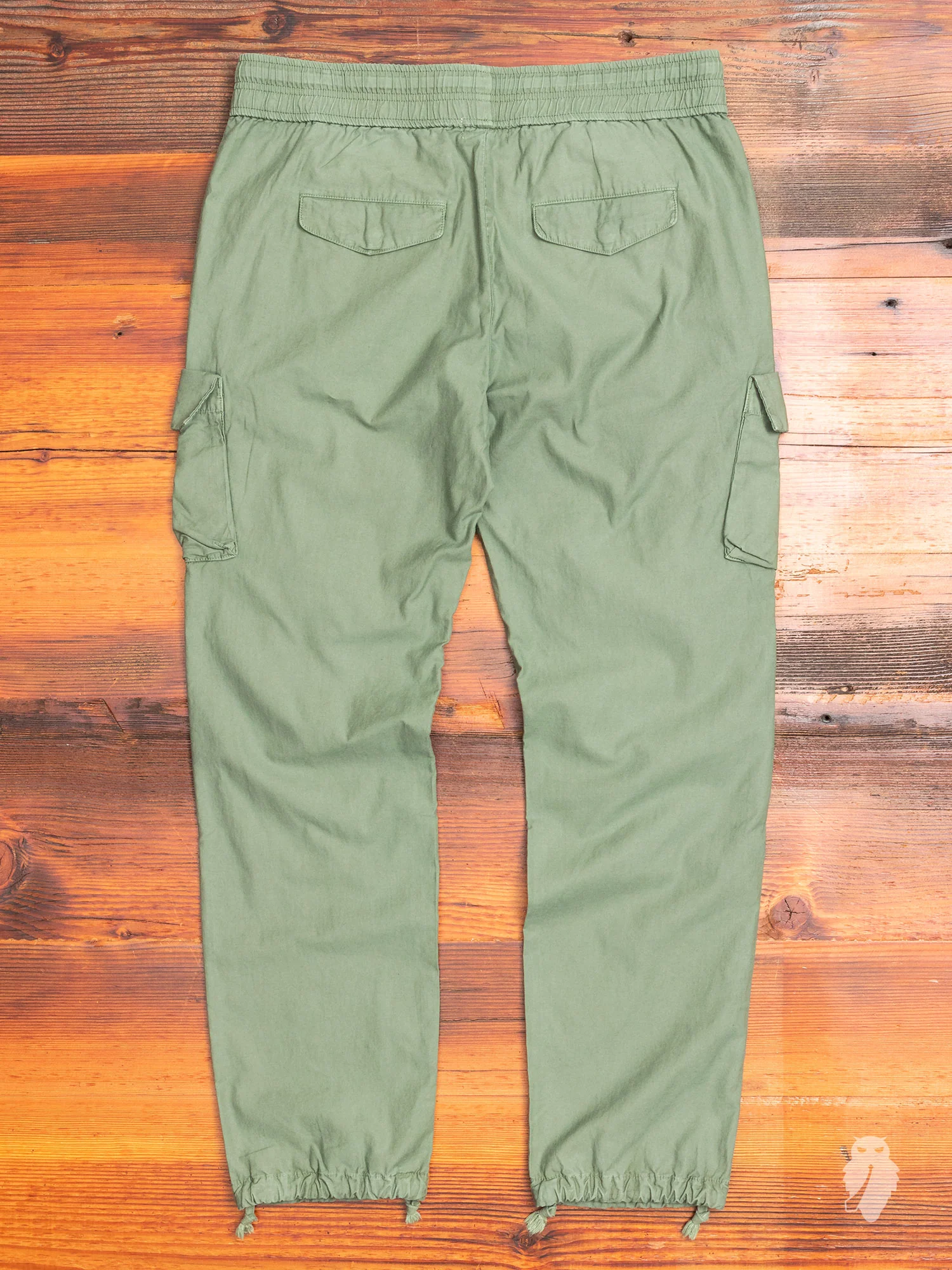 Back Sateen Cargo Pants in Olive - Image 9