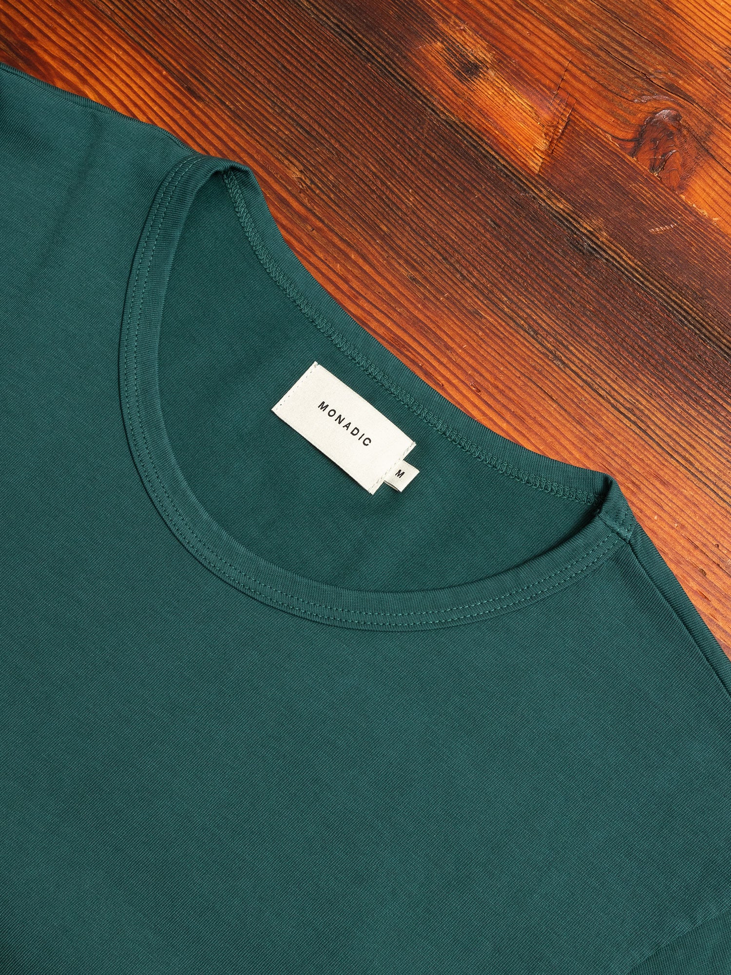 Basis T-Shirt in Emerald - Image 3