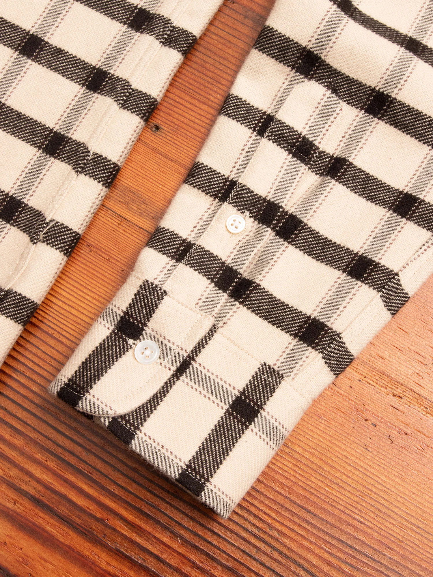 Blanket Flannel Button-Down Shirt in Off-White - Image 4