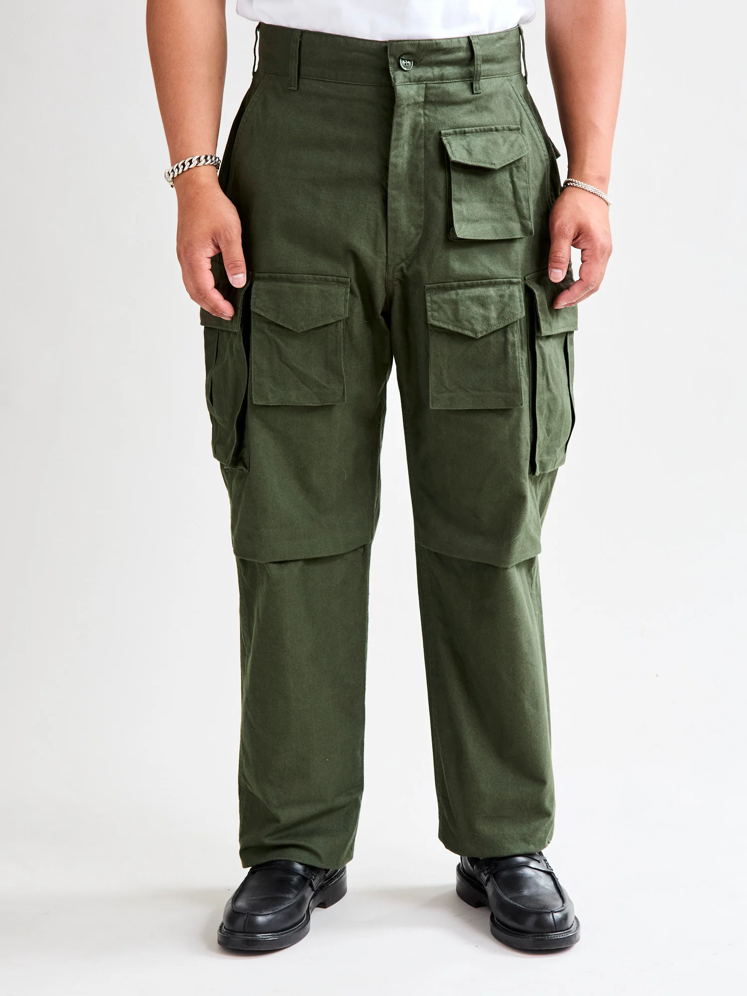 Brushed Herringbone FA Flight Cargo Pants in Olive - Image 2
