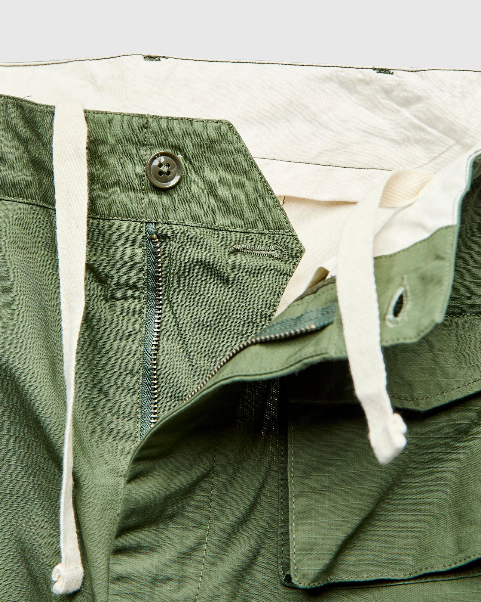 Cotton Ripstop FA Flight Cargo Pants in Olive - Image 8