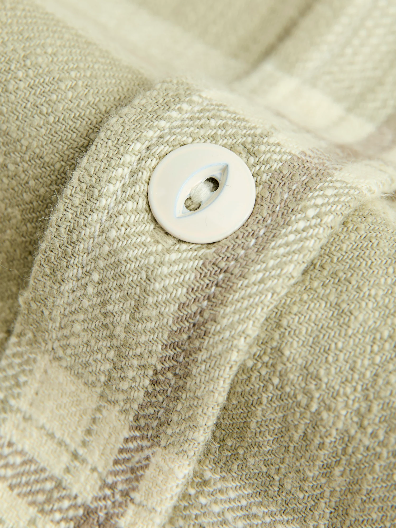 Crosscut Flannel in Seafoam Slub Check - Image 6