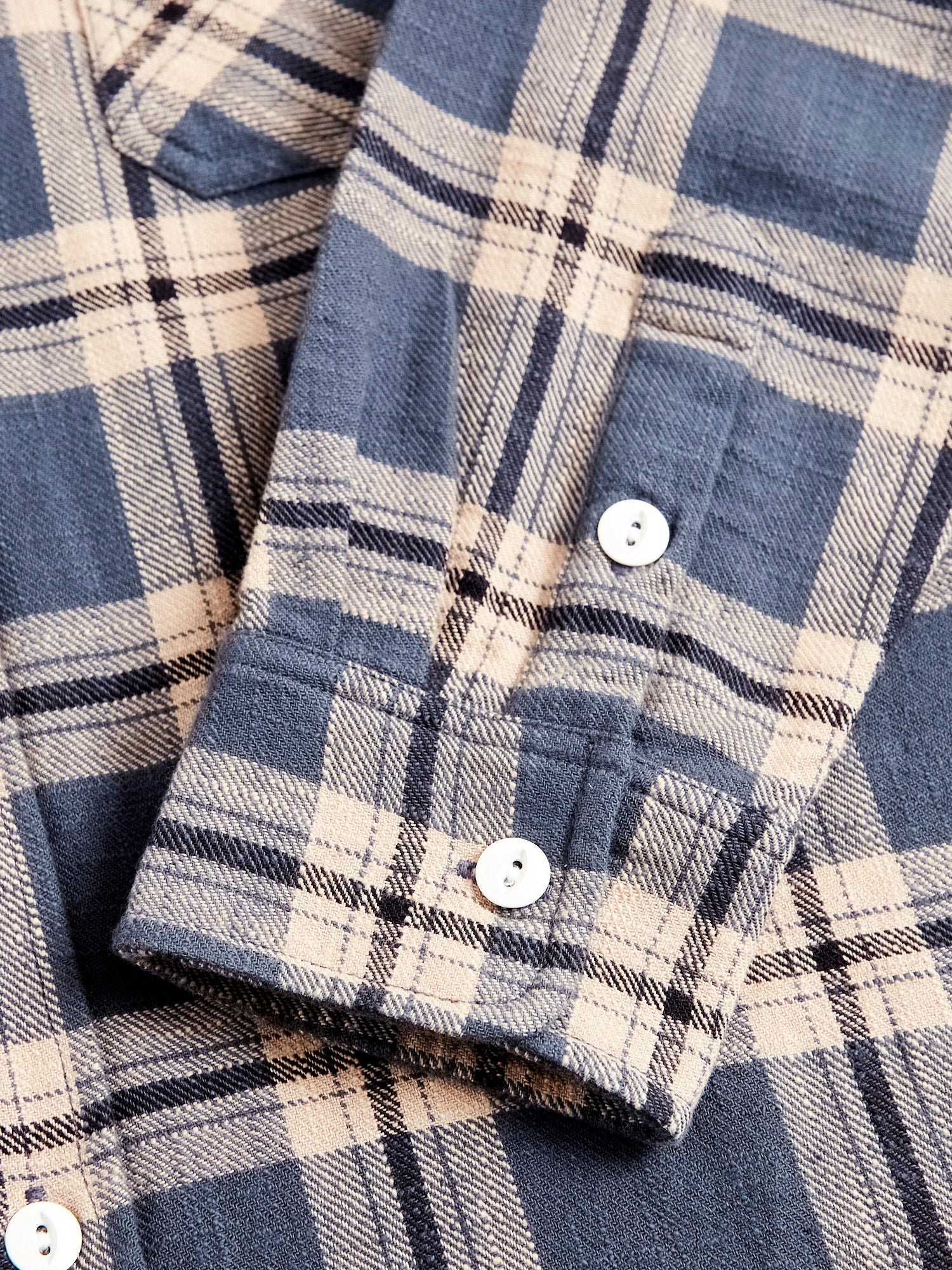 Crosscut Flannel in Slate - Image 5