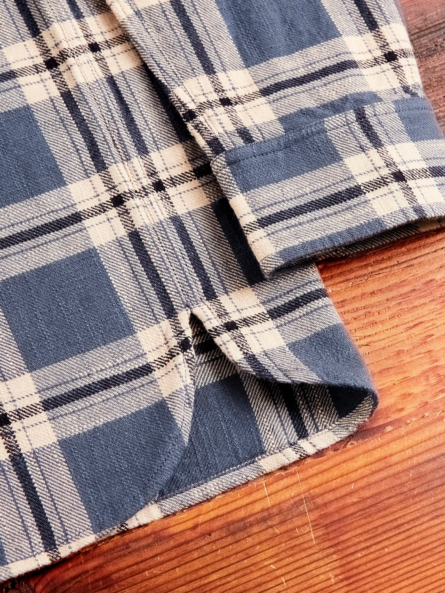 Crosscut Flannel in Slate - Image 8