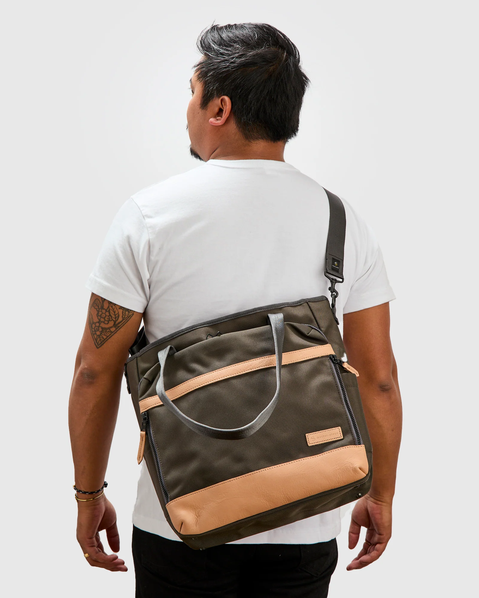 Explorer 2-Way Tote Bag in Grey - Image 2