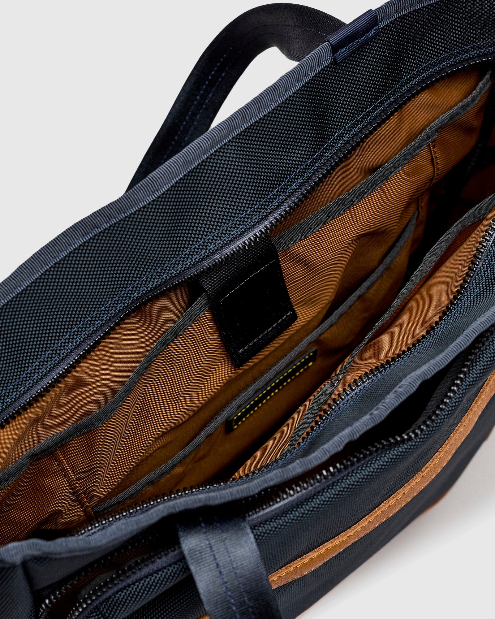 Explorer 2-Way Tote Bag in Navy - Image 10