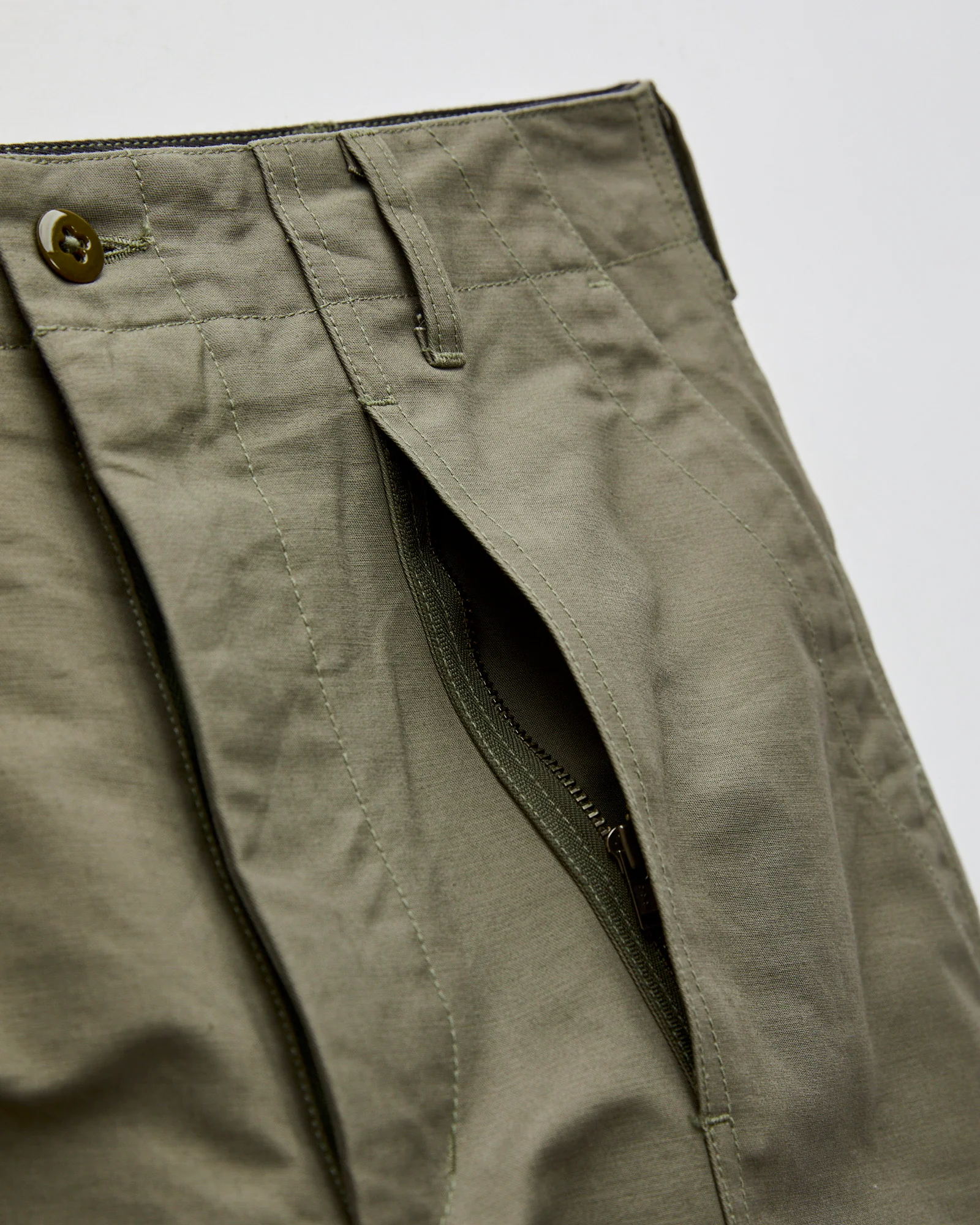 Fatigue Pants in Olive Cotton Double Cloth - Image 7
