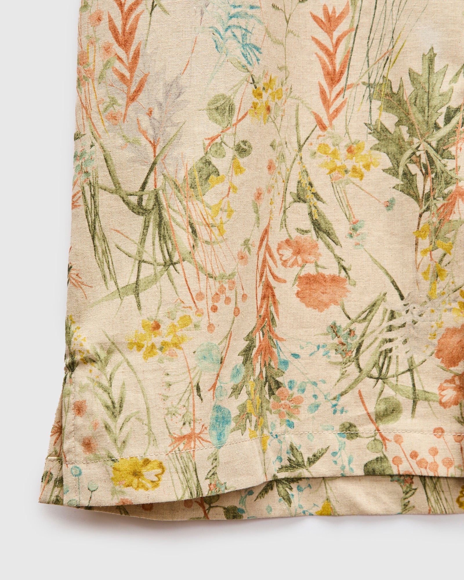 "Flowers Painting" Aloha Shirt in Natural - Image 7