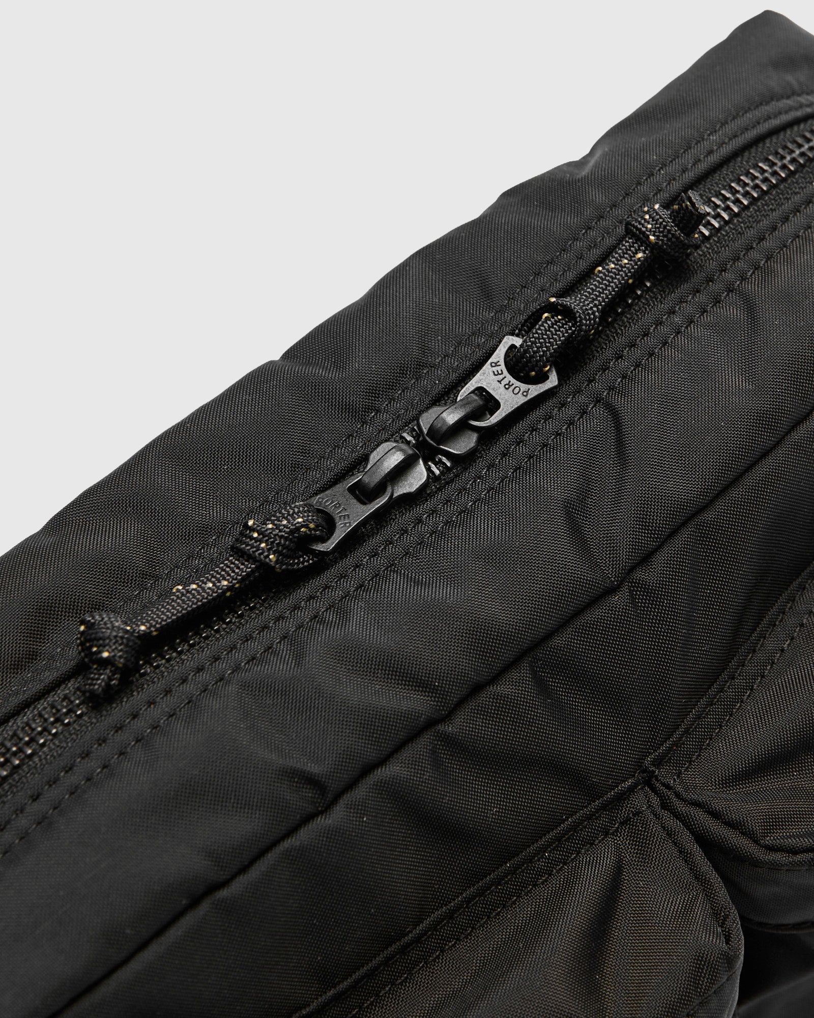 5457 "Force" Shoulder Bag in Black - Image 6