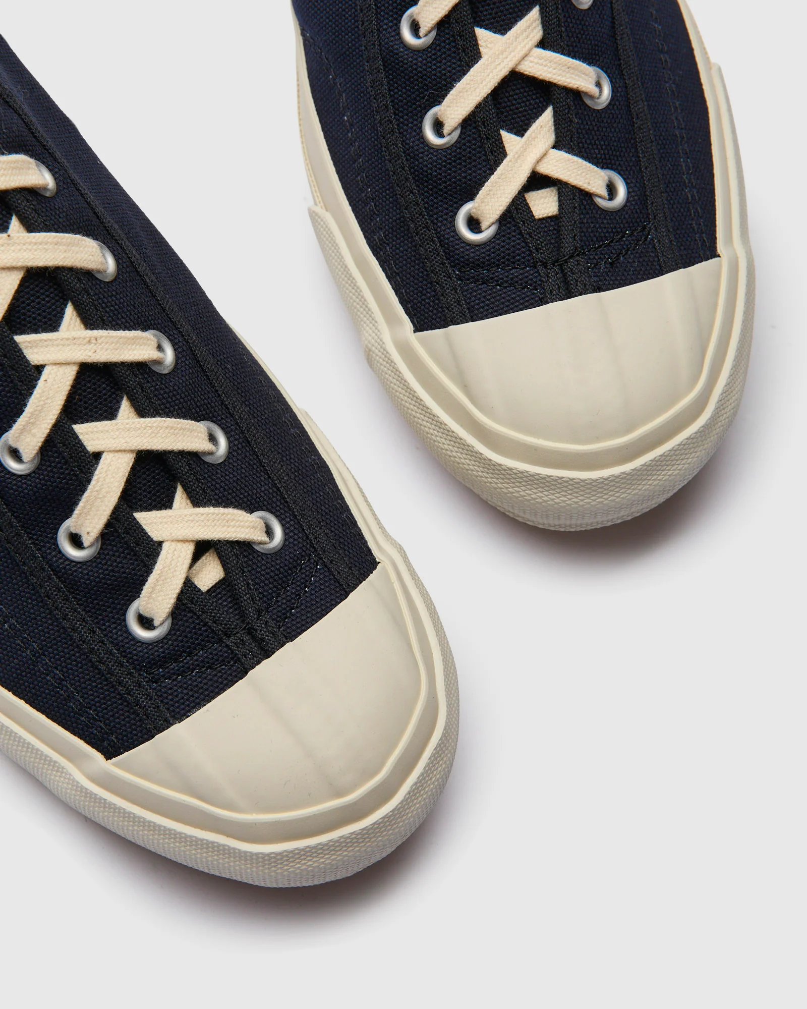 Gym Classic Sneaker in Navy - Image 8