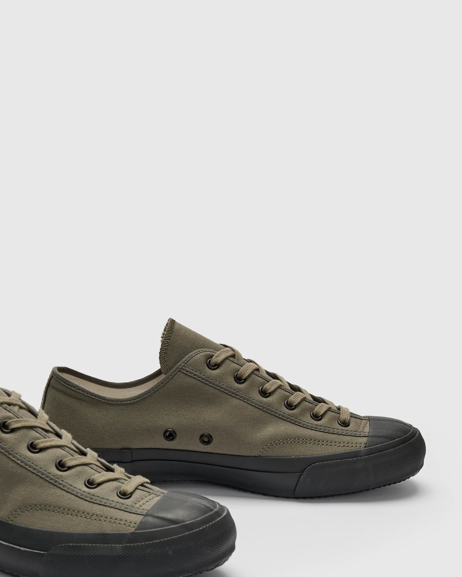 Gym Classic Sneaker in Olive - Image 4