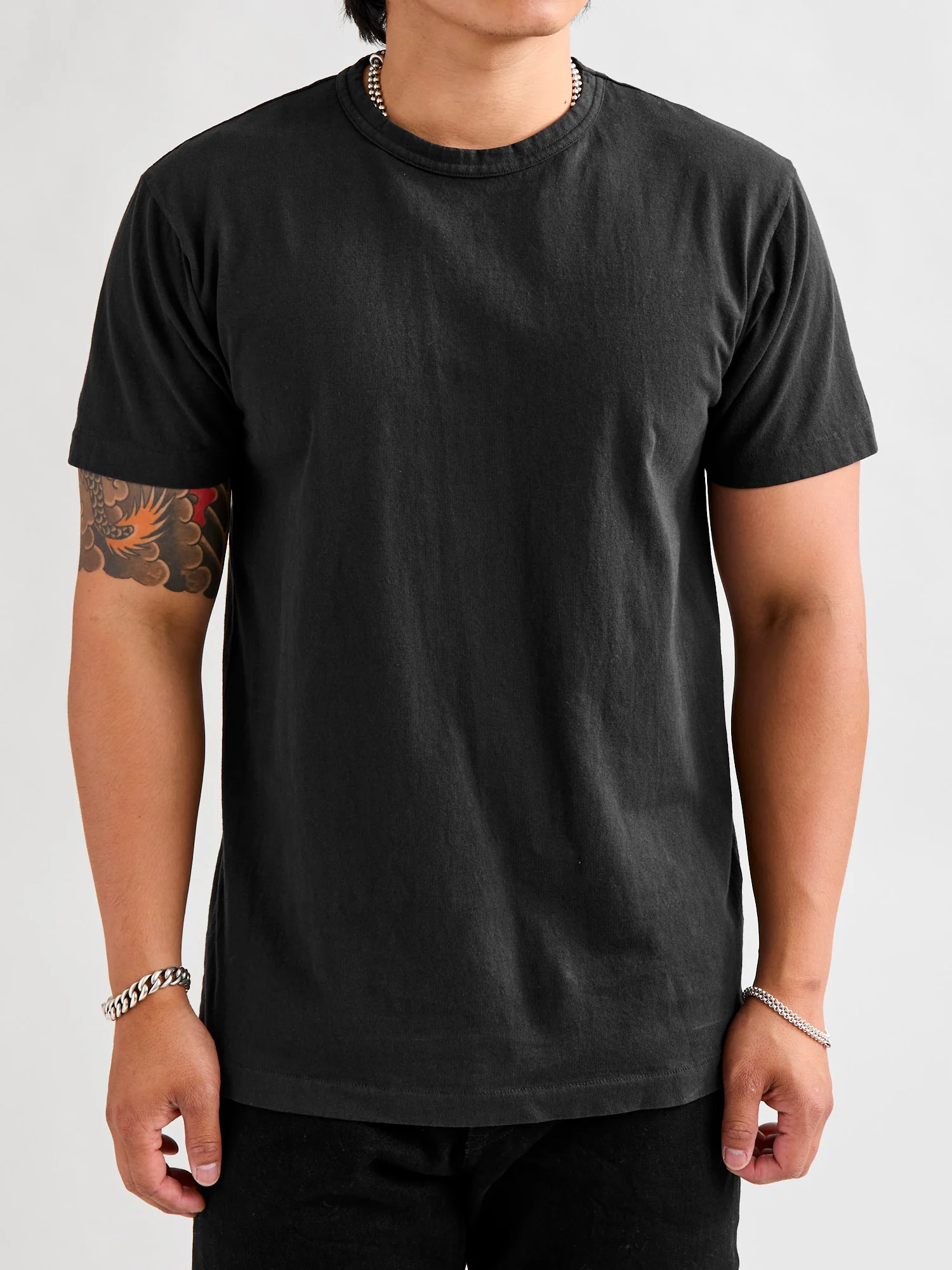 Heavy Duty Tee in Dark Charcoal - Image 2