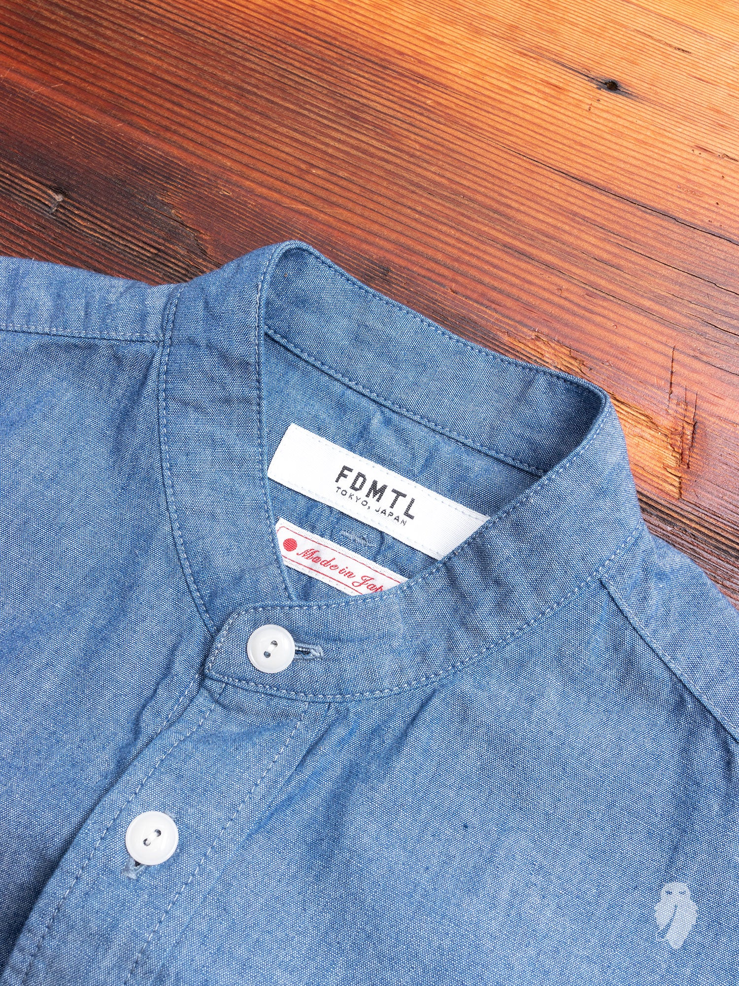 Hummingbirds Band-Collar Shirt in Chambray - Image 4