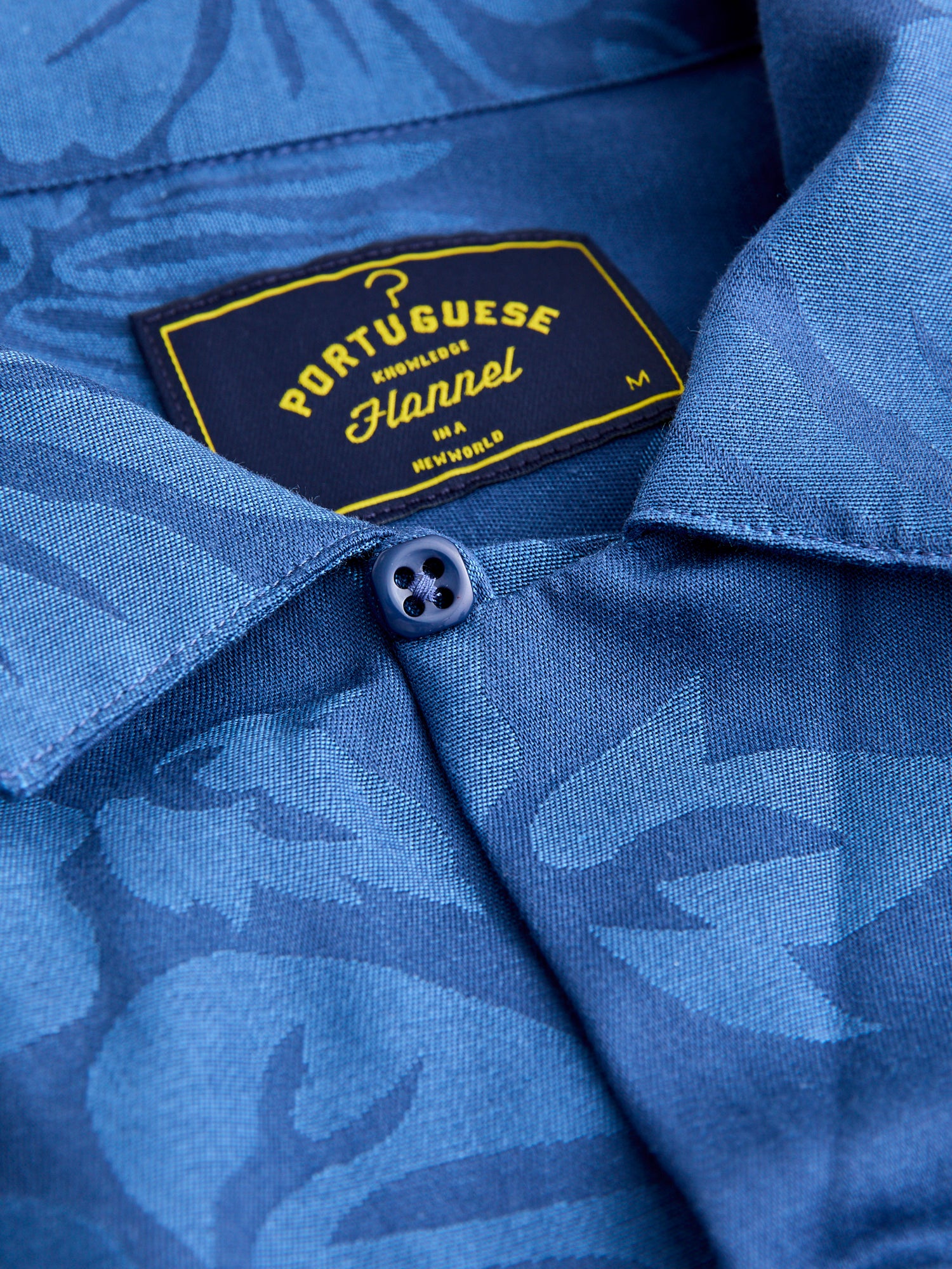 Island Jacquard Flowers Button-Up Shirt in Blue - Image 4