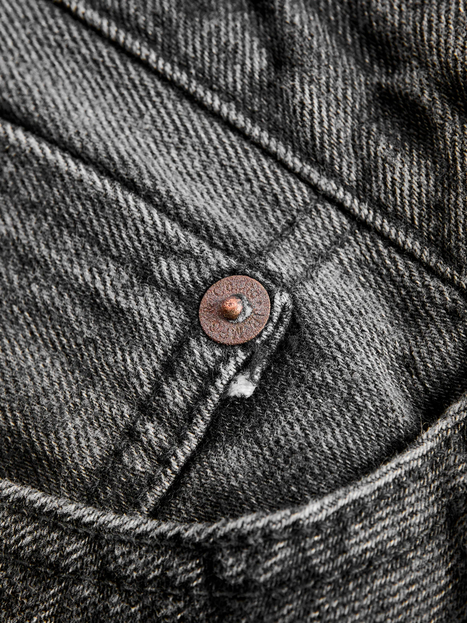 J214 "Aged Wash" 14oz Black Washed Selvedge Denim - Tapered Fit - Image 11