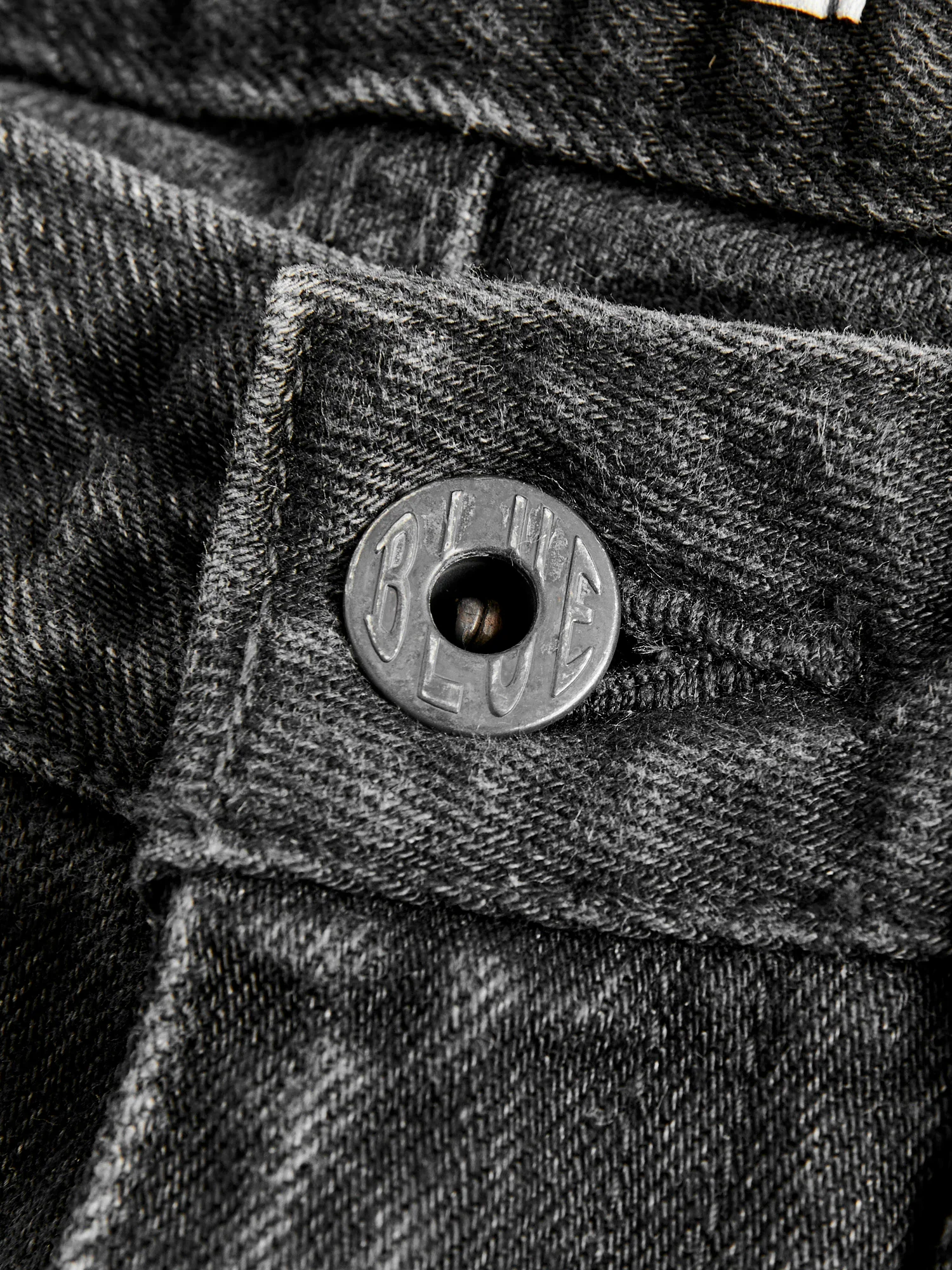 J214 "Aged Wash" 14oz Black Washed Selvedge Denim - Tapered Fit - Image 7