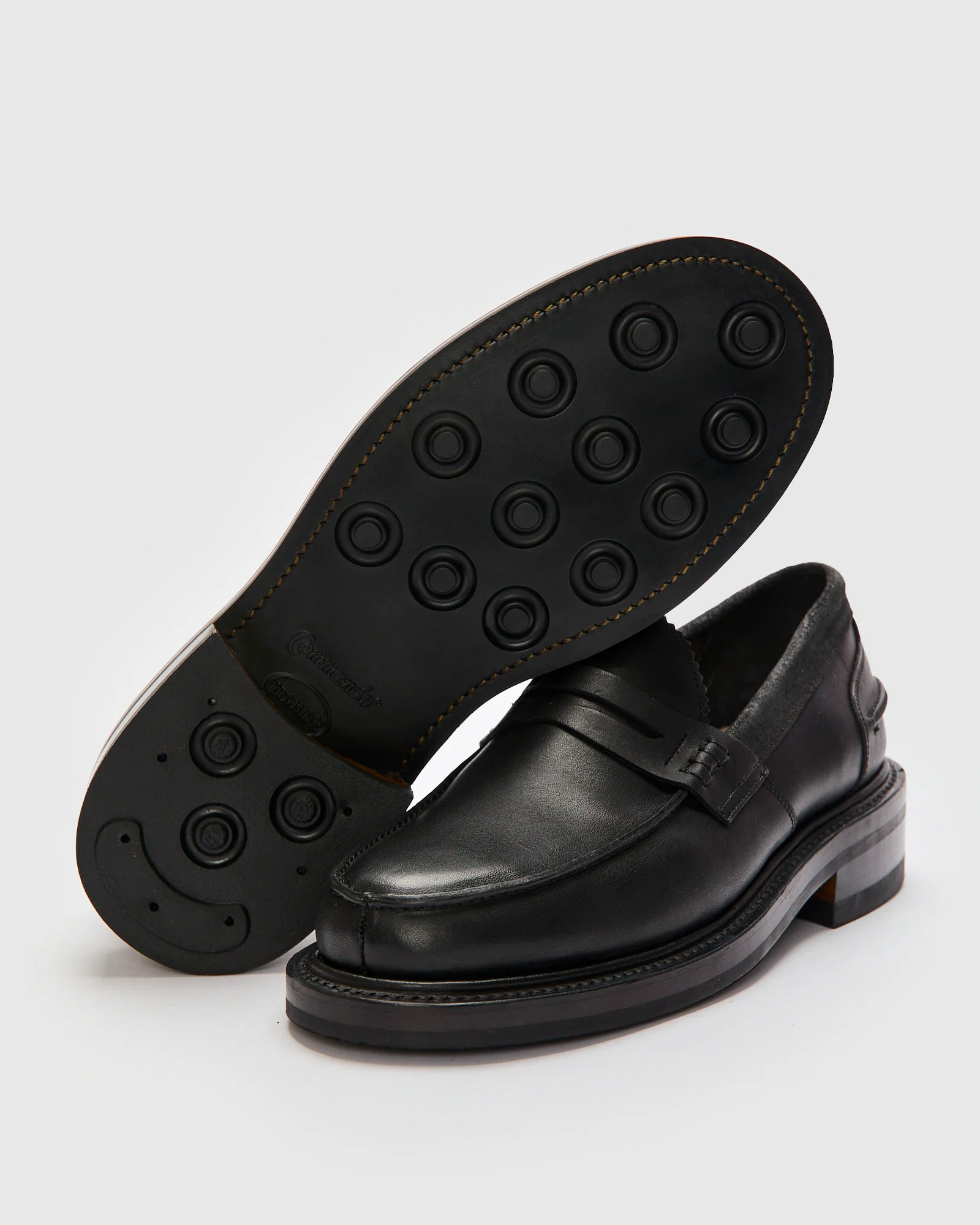 All-Season Loafer in Black "Señora" - Image 2