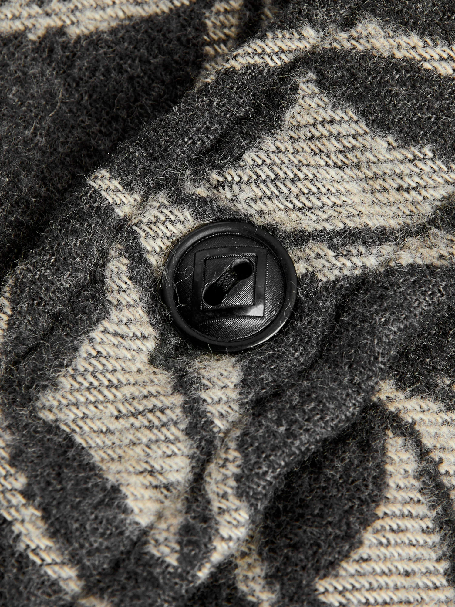 Lee Jacquard Workshirt in Black/Cream - Image 8
