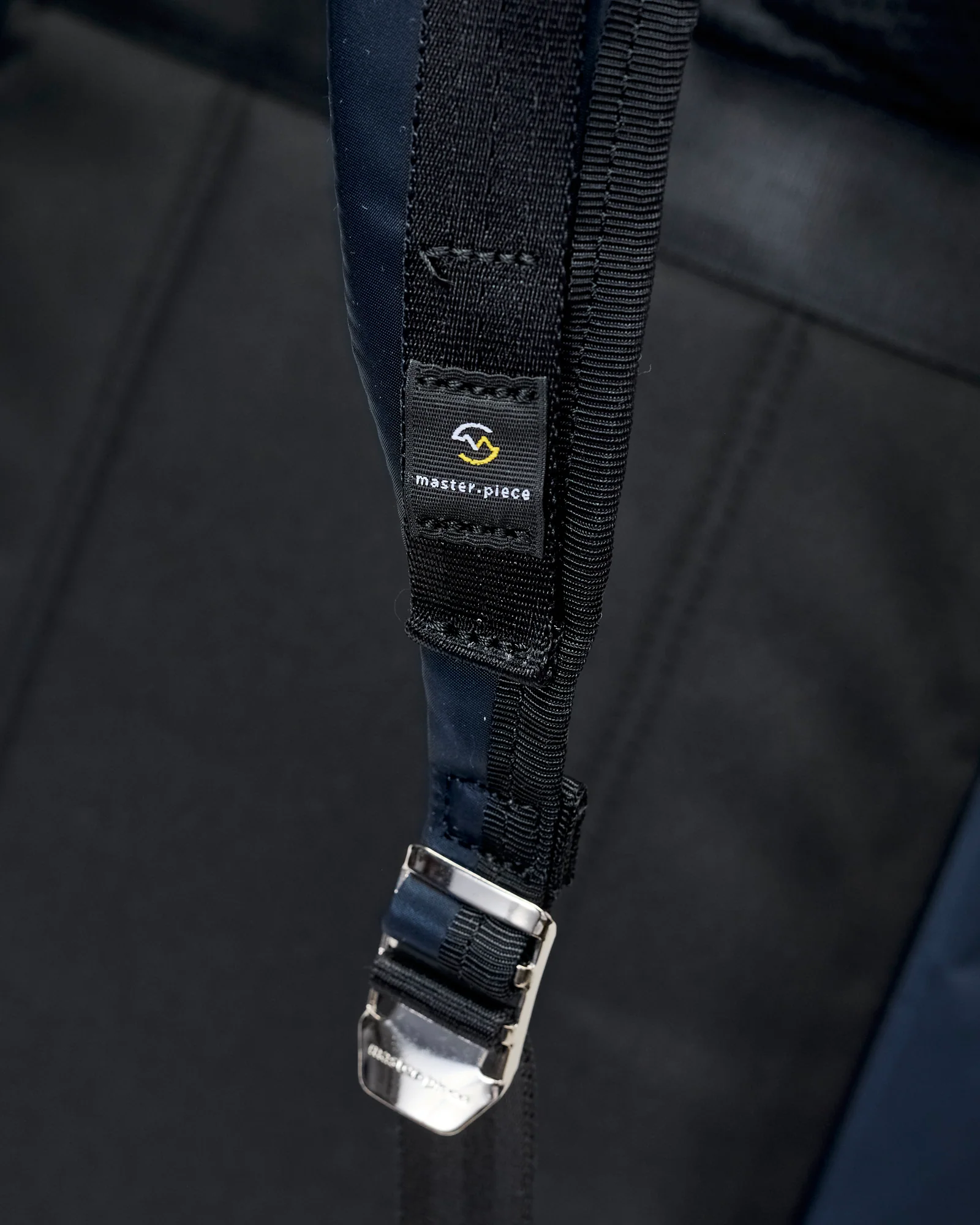 Lightning V2 Backpack in Navy - Image 12