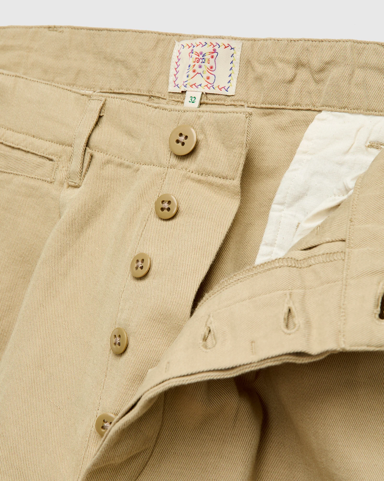 Linen Pleated Chino in Camp Khaki - Image 8
