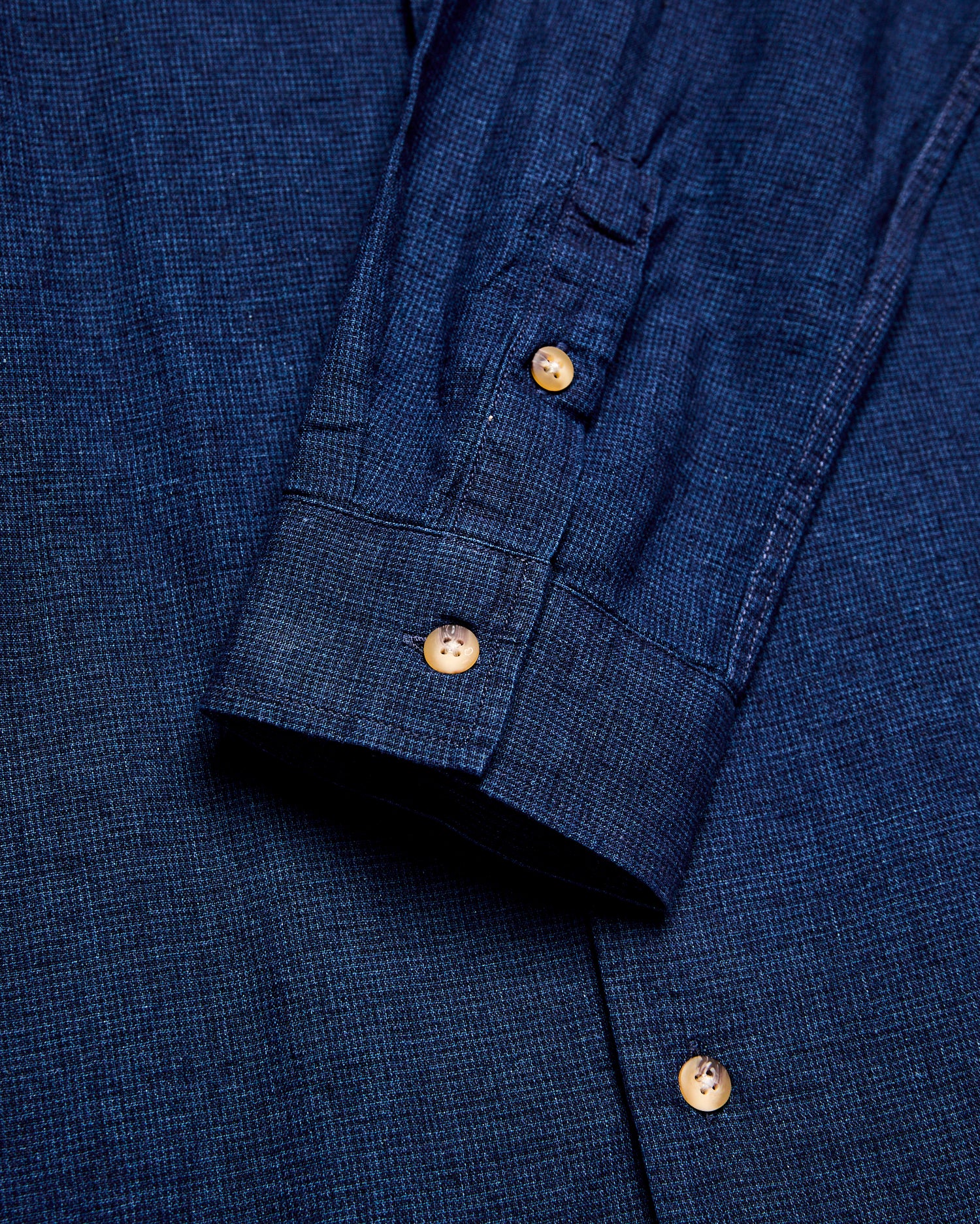 Linen Tain Shirt in Indigo - Image 5