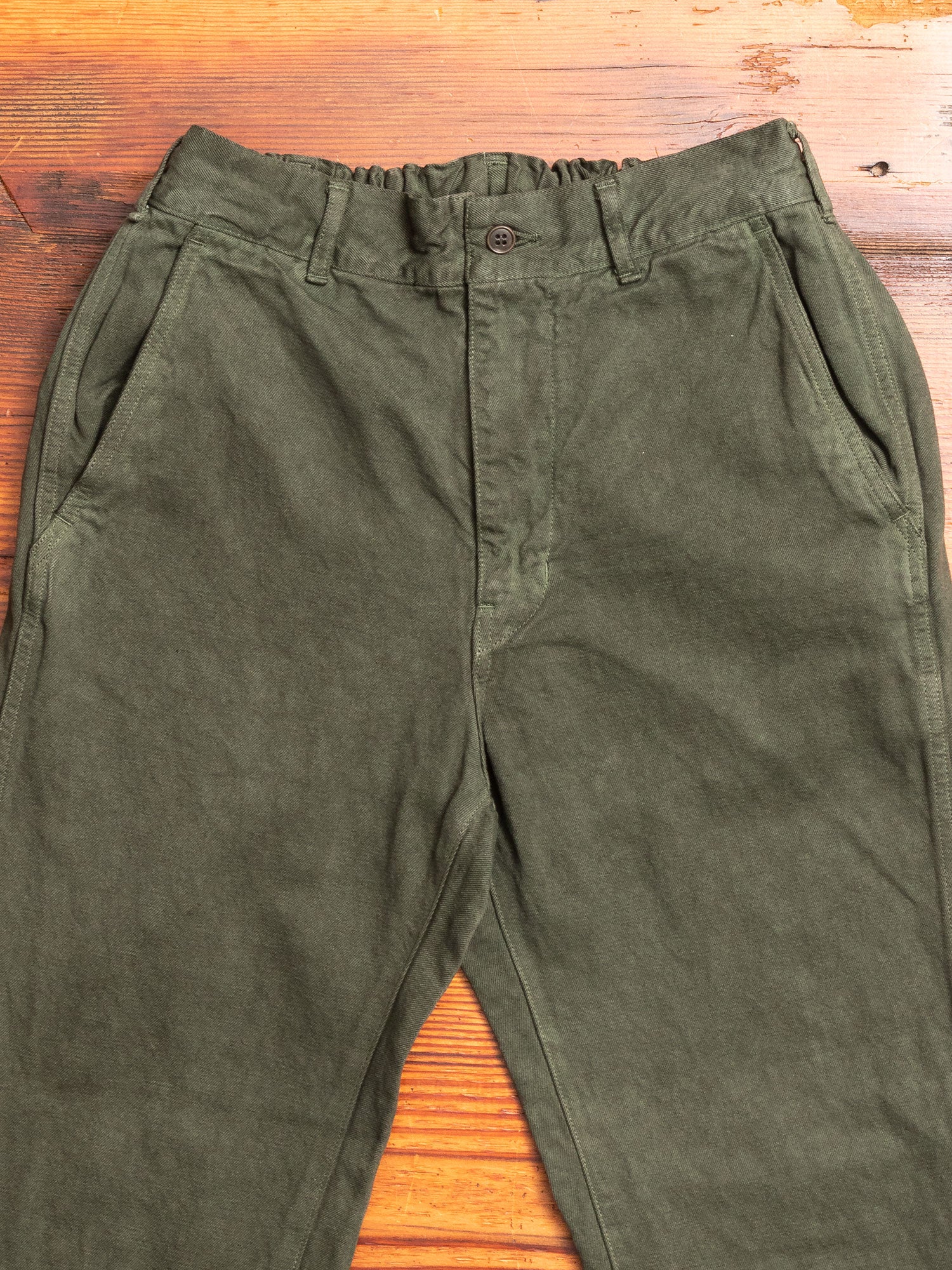 Linen Tapered Pants in Khaki - Image 2