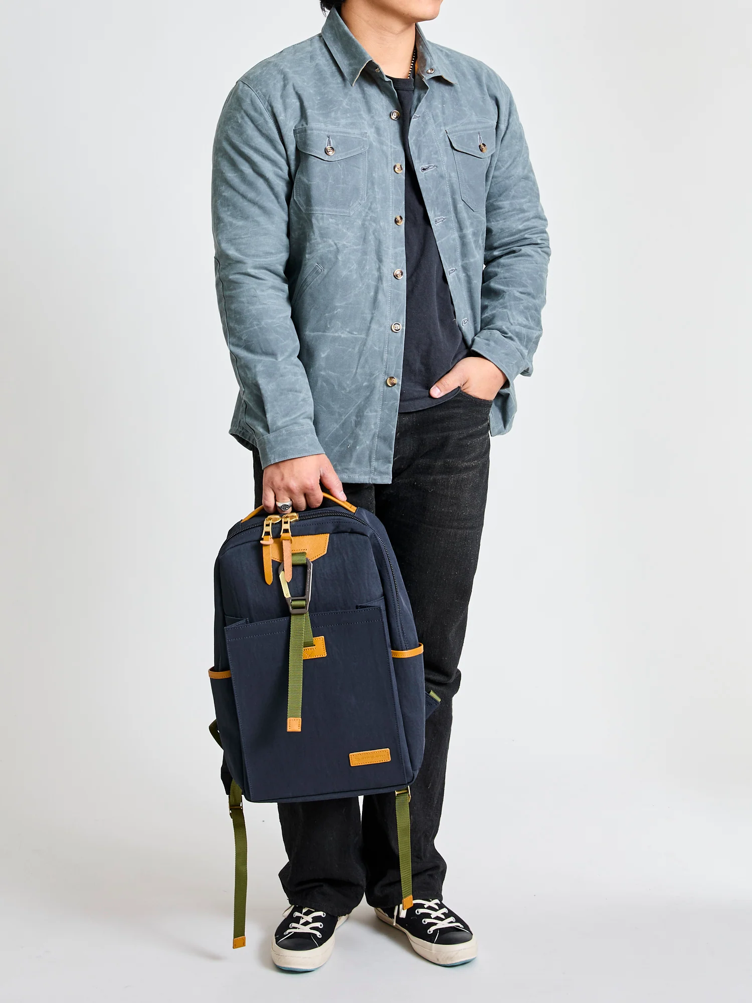 Link Backpack v2 in Navy - Image 15