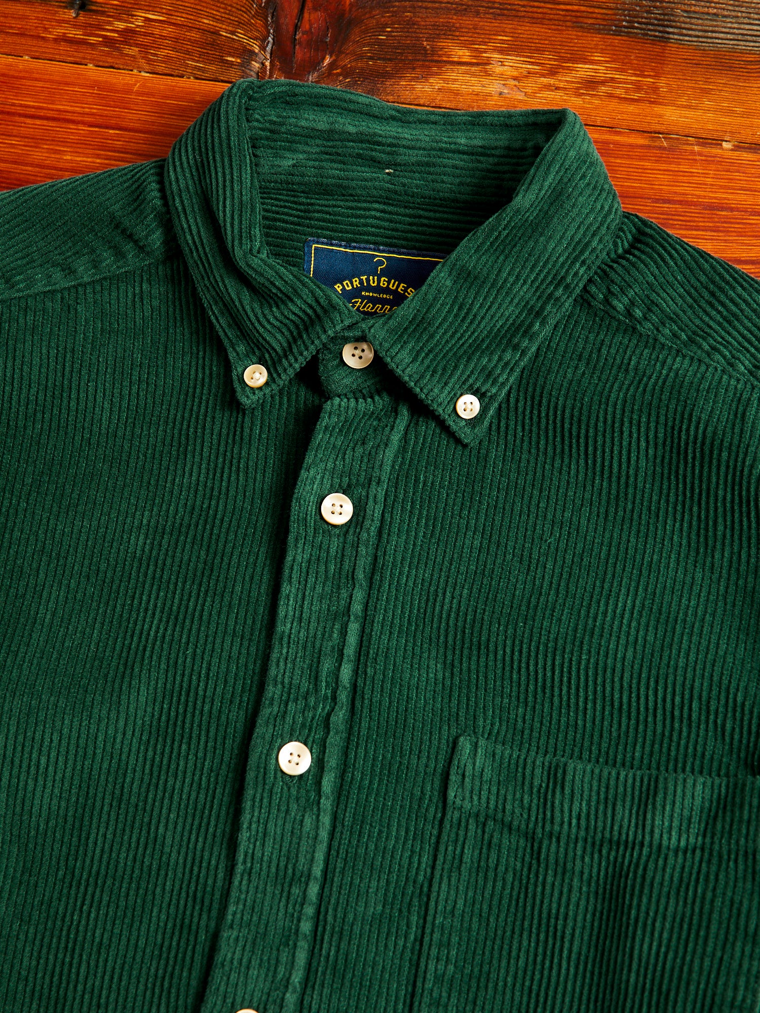 Lobo Button-Up Shirt in Green - Image 3