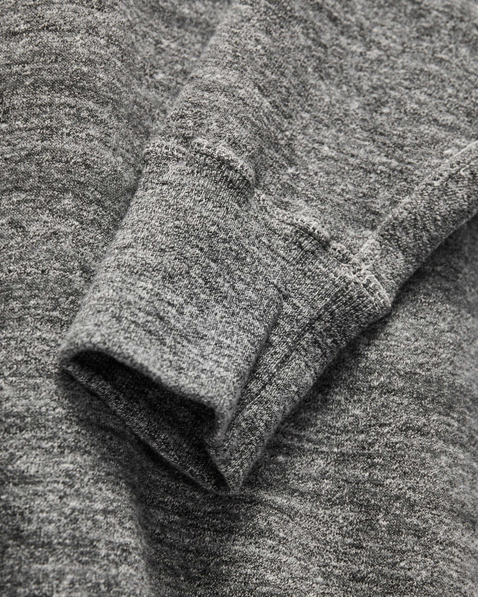 Tsuriami Raglan Sleeve Sweatshirt in Heather Charcoal - Image 6
