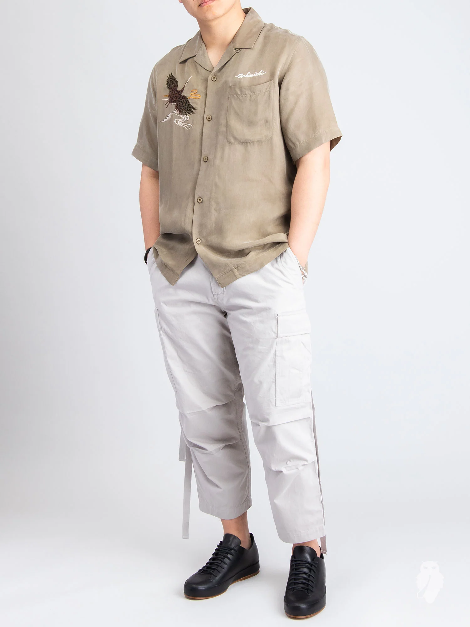 Cropped Cargo Pants in Stone - Image 12