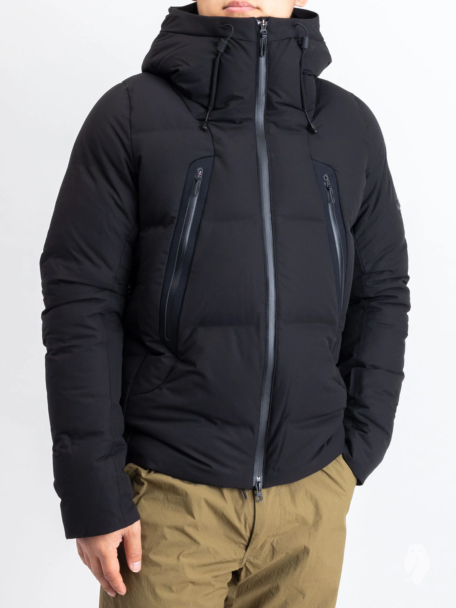 "Mountaineer" Mizusawa Down Jacket in Black - Image 2