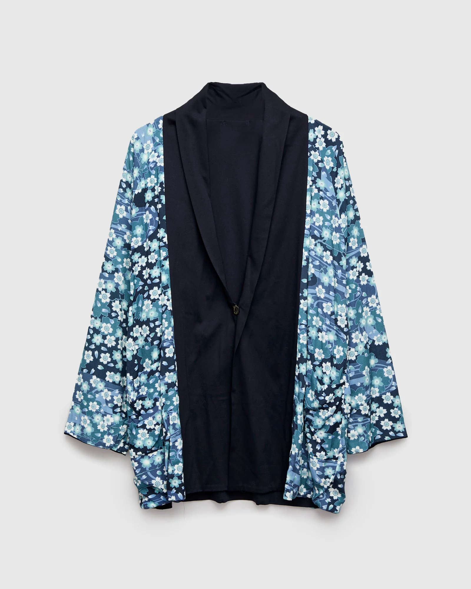 "Nagare Sakura" Reversible Knit Haori in Dark Navy - Image 2