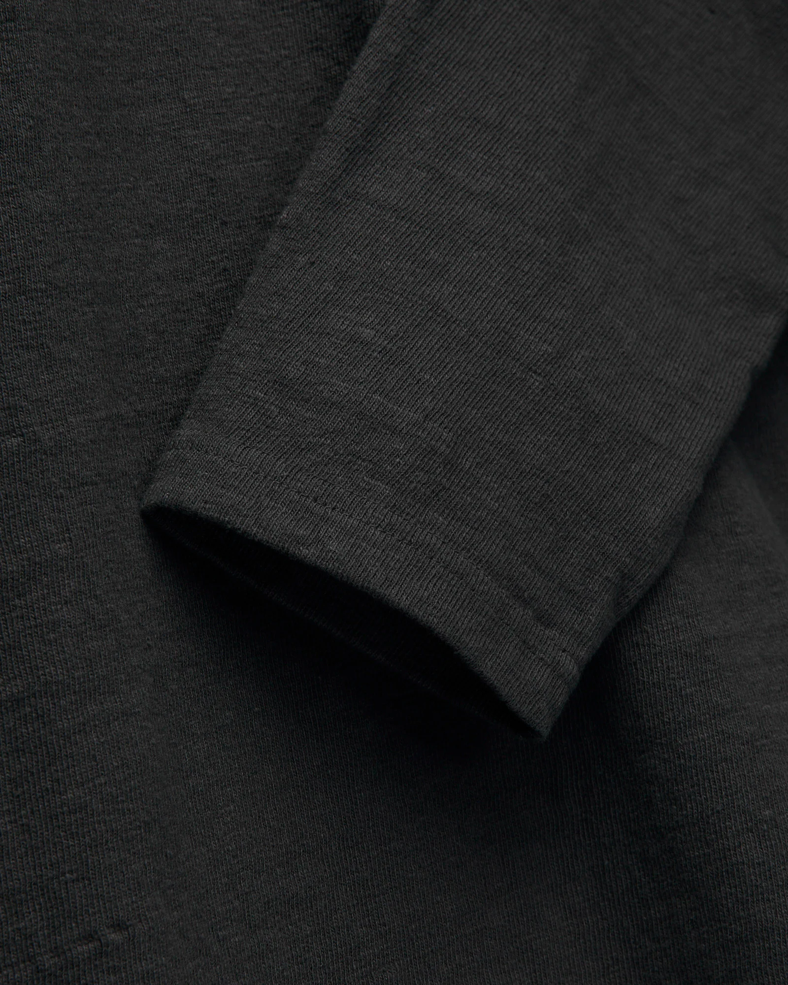 No. 8 Slub Nep Long Sleeve T-Shirt in Black - Image 5