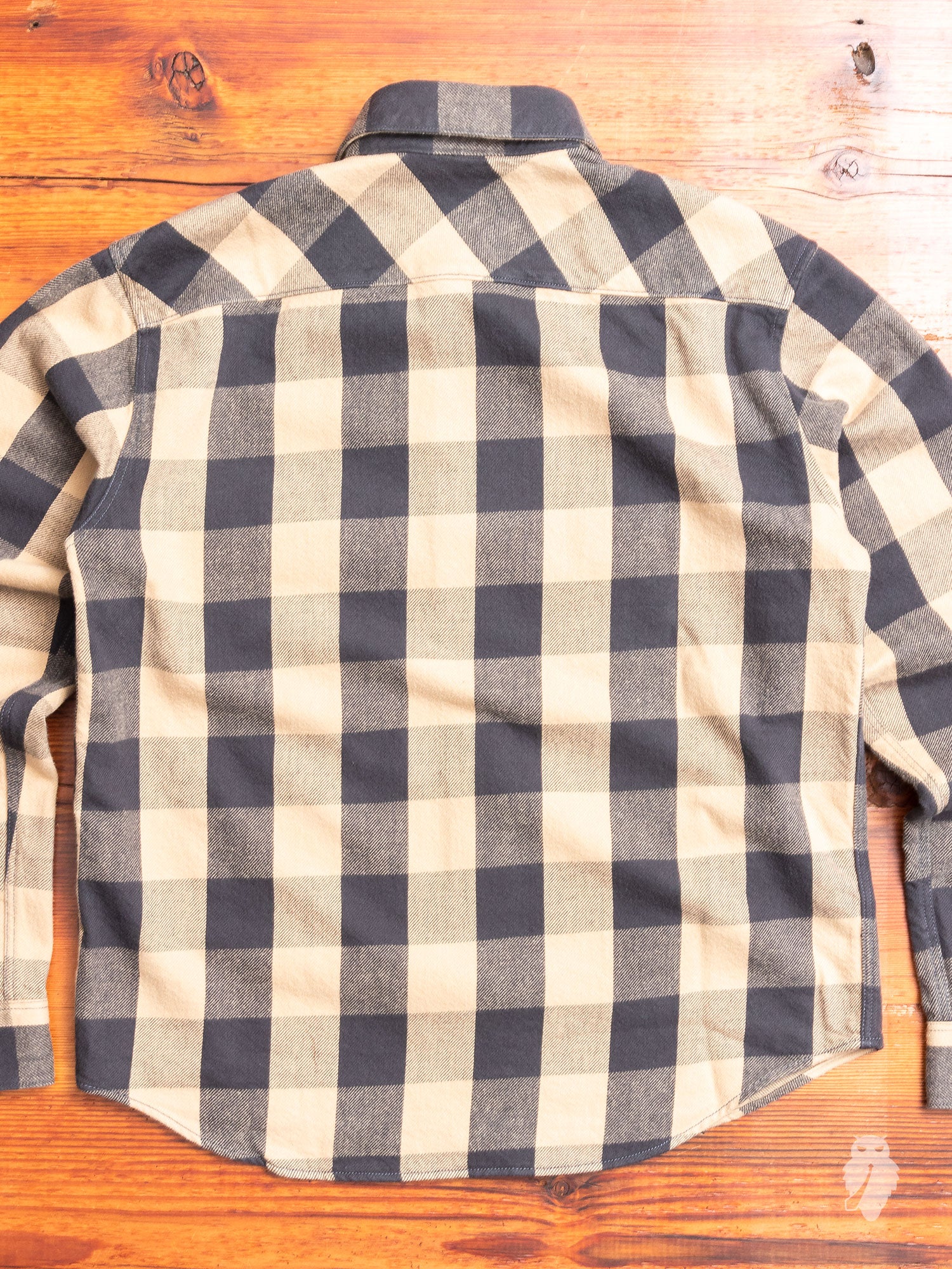 Norris Selvedge Flannel in Khaki - Image 7