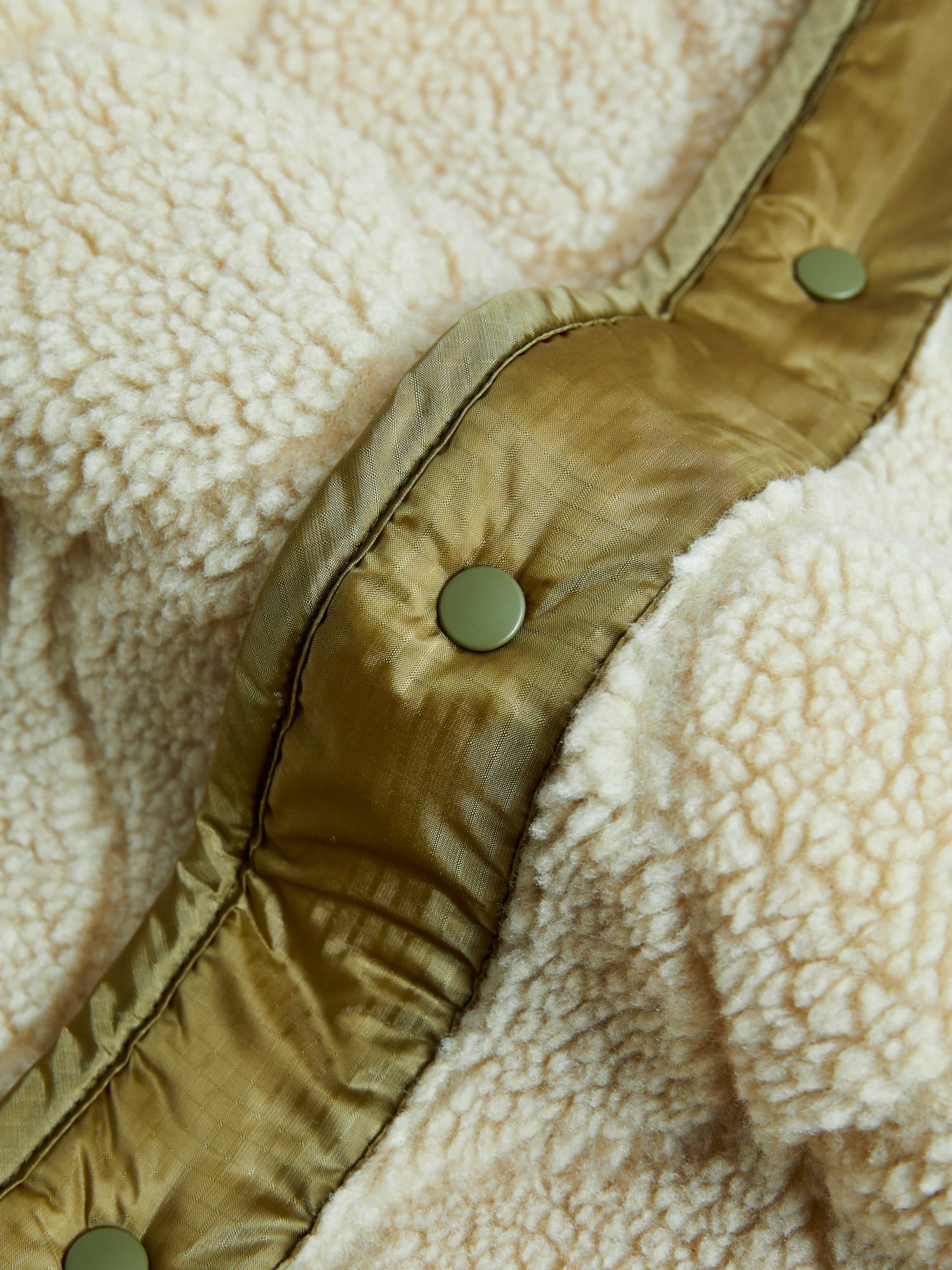 Nylon Rip Boa Jacket in Beige - Image 4