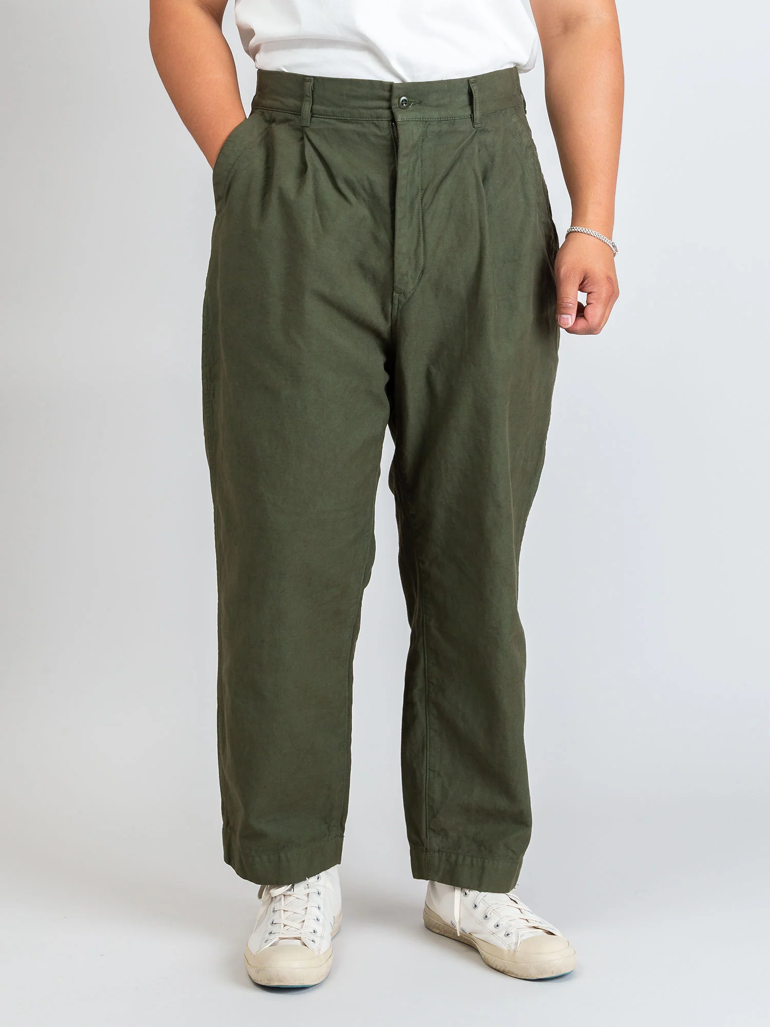 One-Tuck Wide Pants in Olive - Image 2