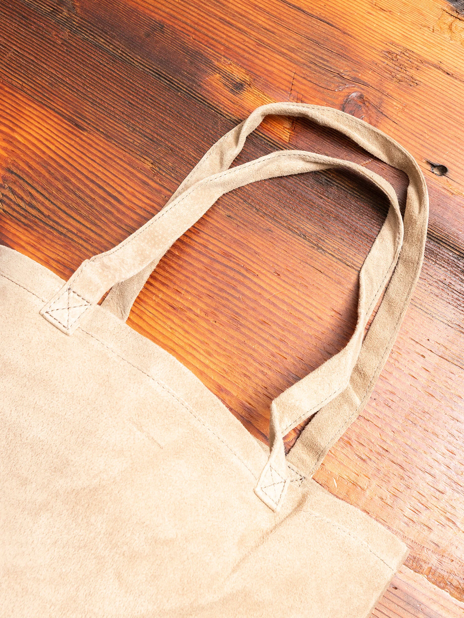 Pig Bag Medium in Beige - Image 2